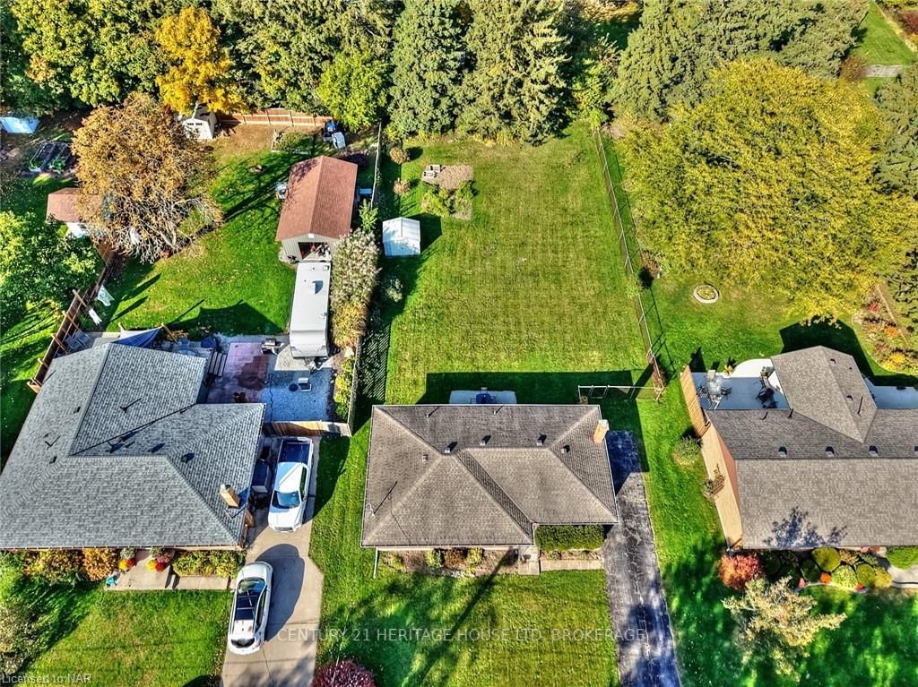 Photo 6 of 5 Cherrywood Avenue, Pelham, Fonthill — HOMEH