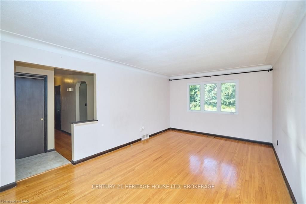 Photo 9 of 5 Cherrywood Avenue, Pelham, Fonthill — HOMEH