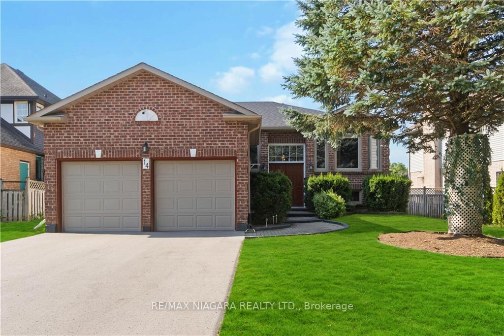 Front of 14 Meadowbrook Lane