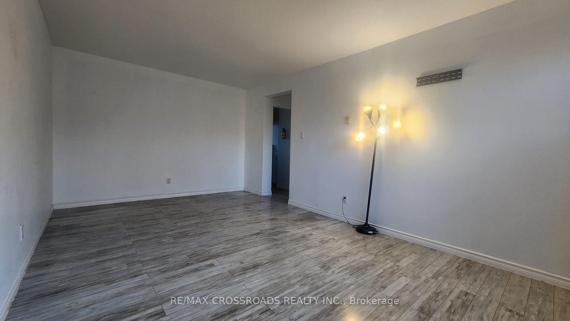 Photo 5 of Unit Lower, 295 Dwight Avenue E, Oshawa, Lakeview — HOMEH