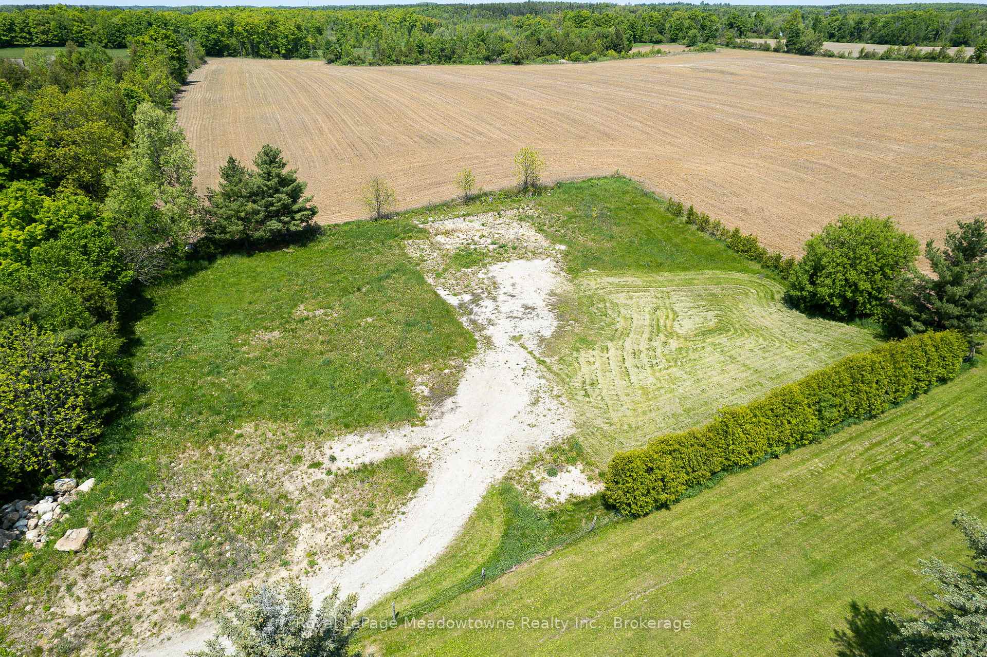 Photo 5 of 5165 15 Side Road, Milton, Rural Nassagaweya — HOMEH