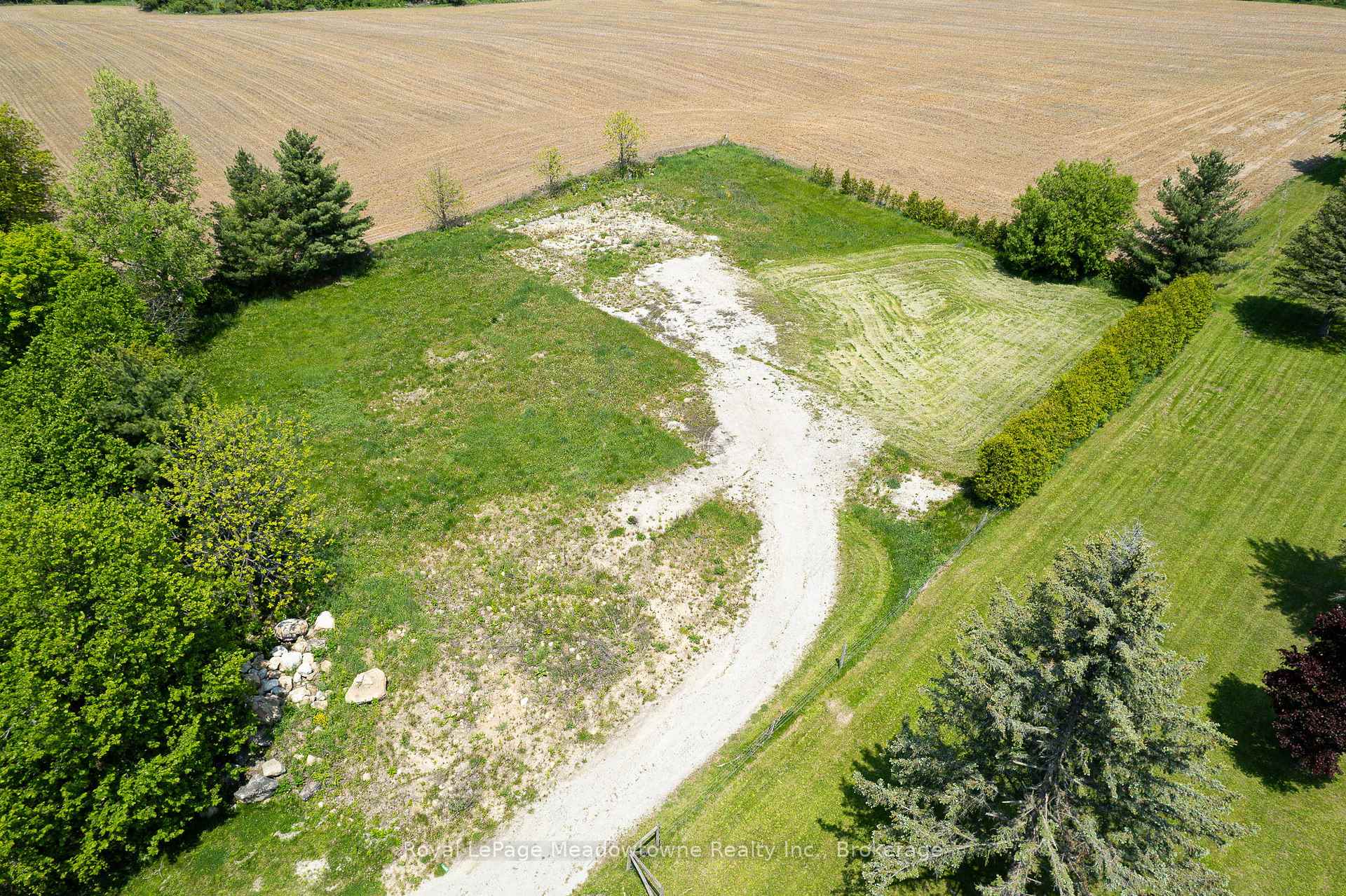 Photo 6 of 5165 15 Side Road, Milton, Rural Nassagaweya — HOMEH