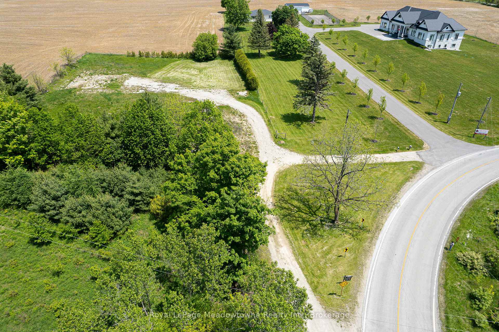 Photo 9 of 5165 15 Side Road, Milton, Rural Nassagaweya — HOMEH