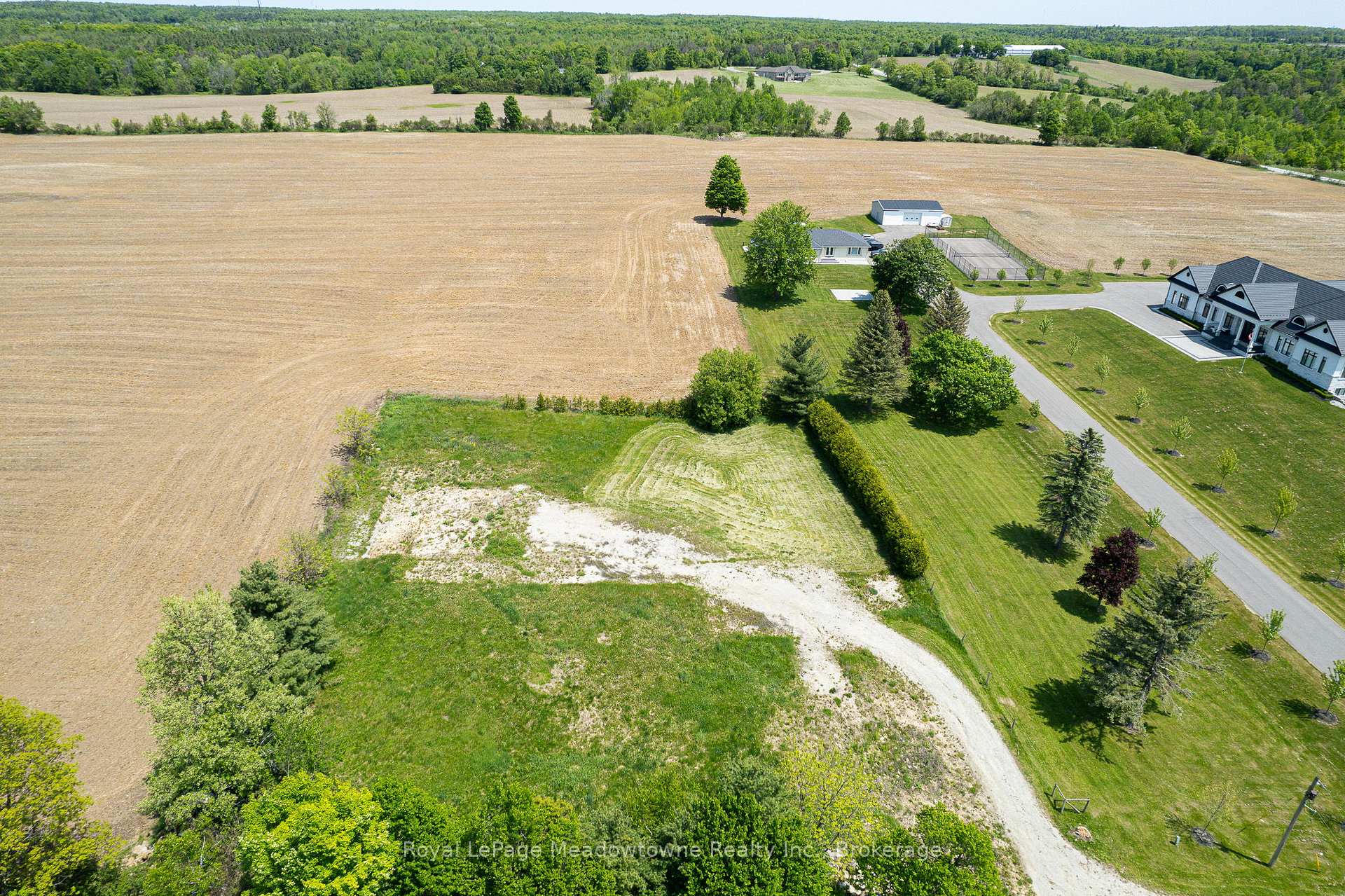 Photo 17 of 5165 15 Side Road, Milton, Rural Nassagaweya — HOMEH