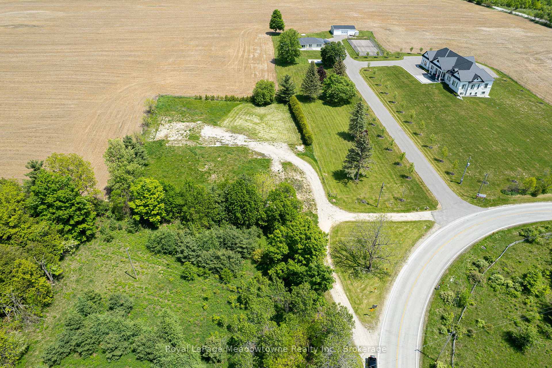 Photo 18 of 5165 15 Side Road, Milton, Rural Nassagaweya — HOMEH