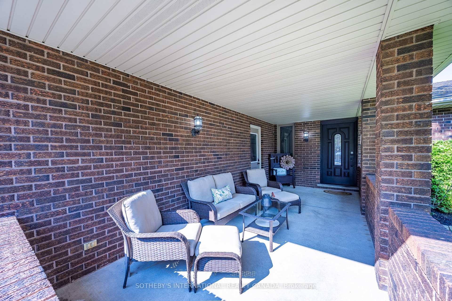 Photo 8 of 20 Sheridan Boulevard, Norfolk, Simcoe — HOMEH