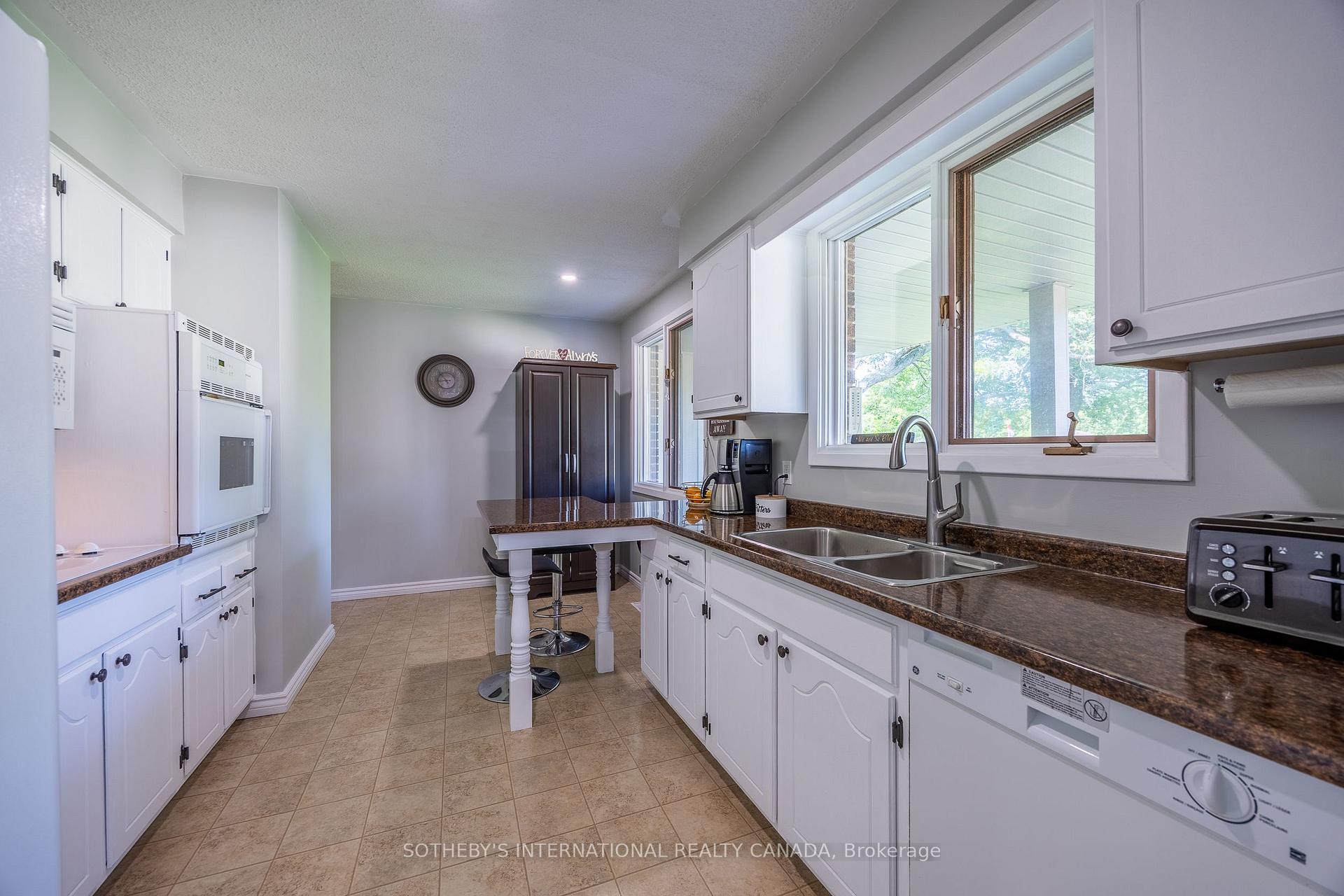 Photo 15 of 20 Sheridan Boulevard, Norfolk, Simcoe — HOMEH
