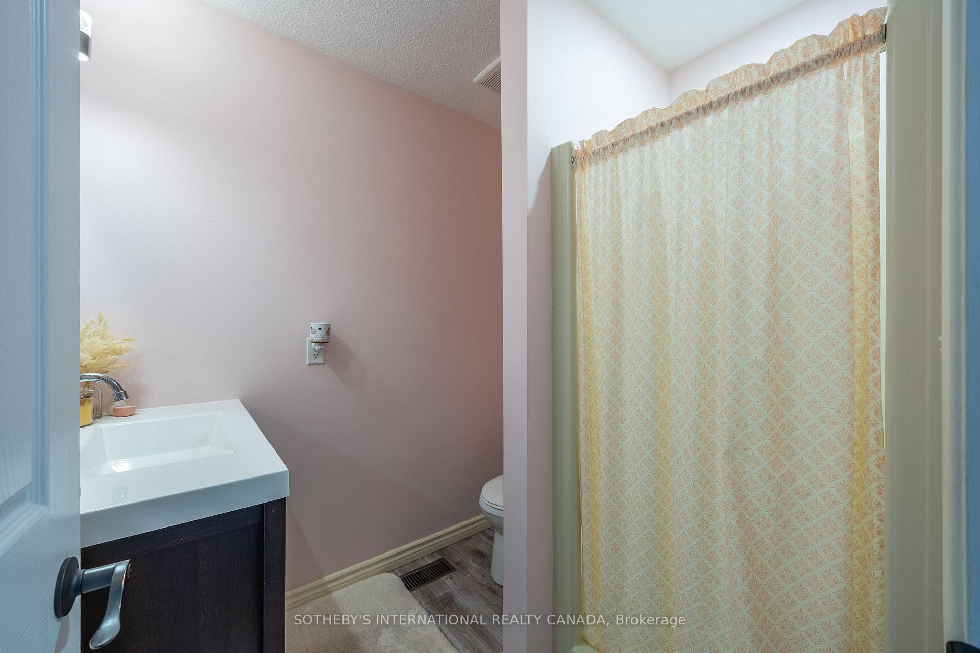 Photo 22 of 20 Sheridan Boulevard, Norfolk, Simcoe — HOMEH