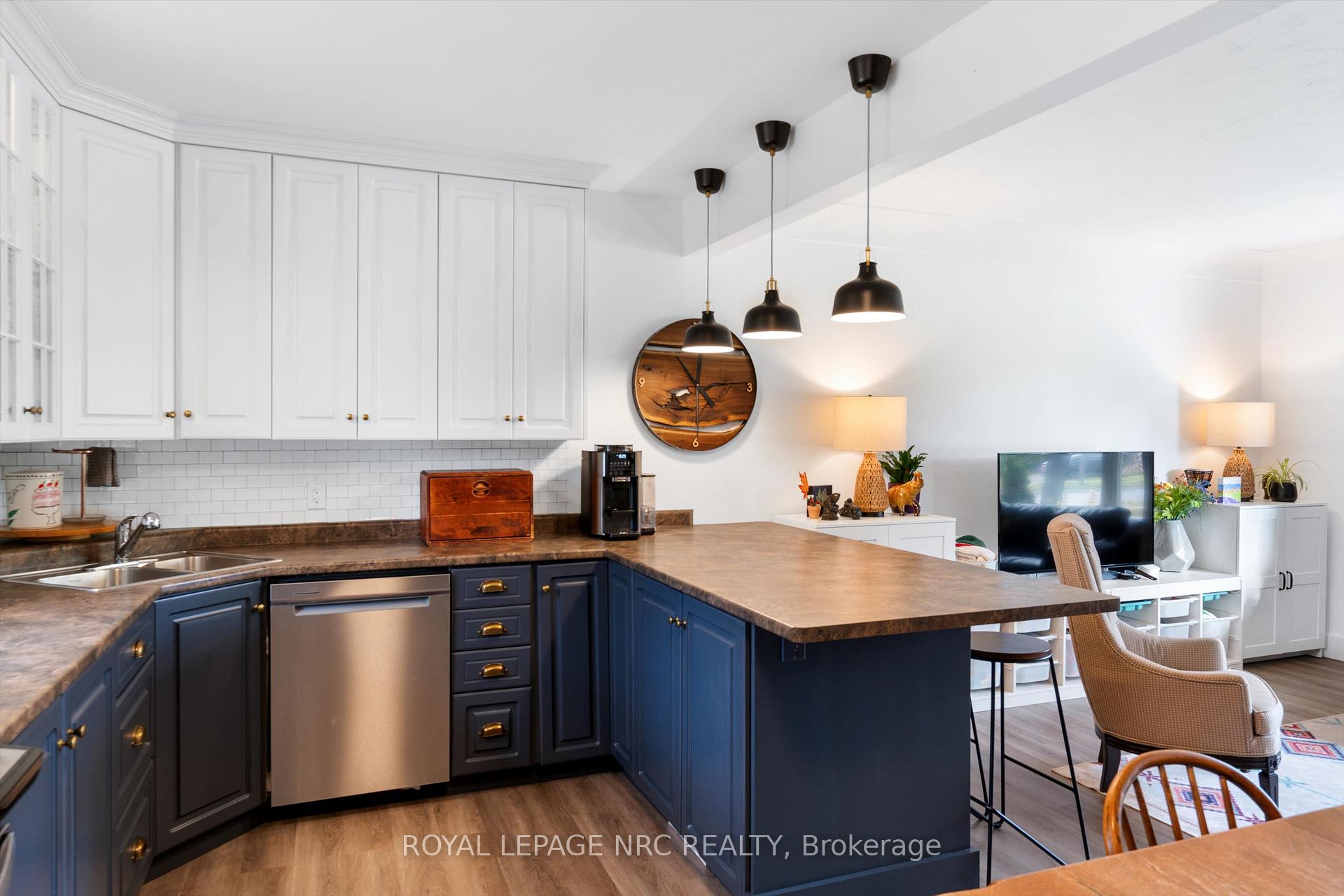 Photo 10 of 1368 Haist Street, Pelham, Fonthill — HOMEH