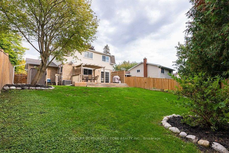 Photo 13 of 280 Keewatin Street S, Oshawa, Donevan — HOMEH