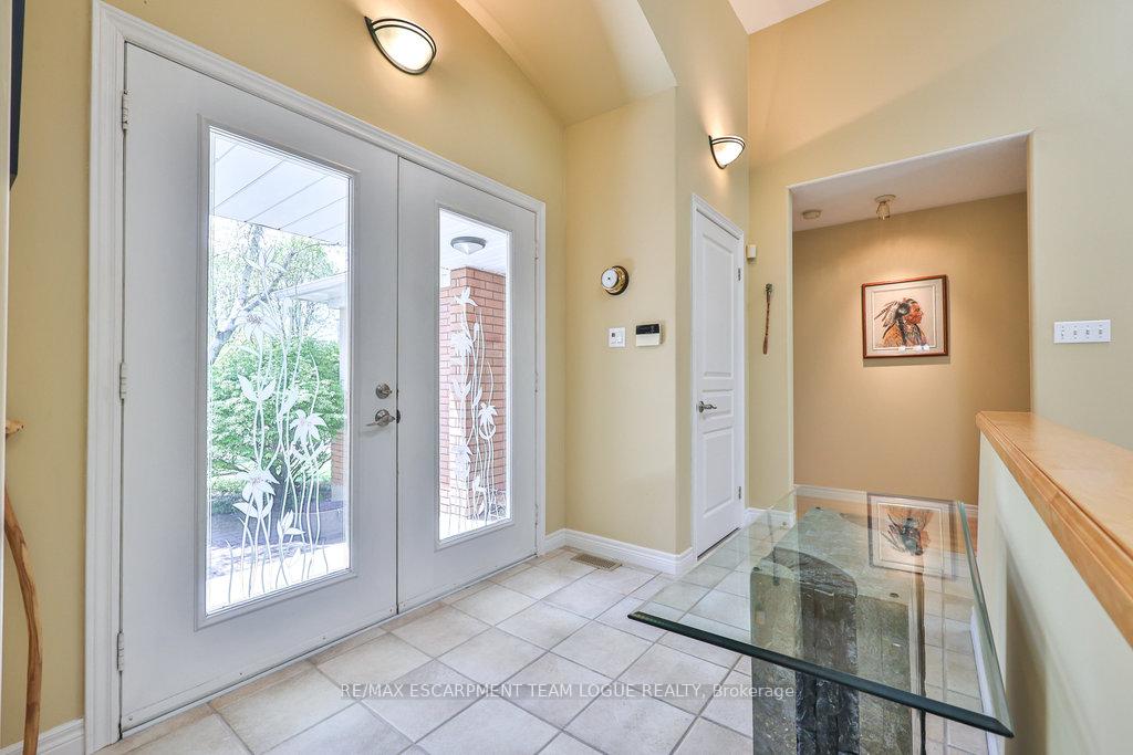 Photo 5 of 46 Somerset Drive, Norfolk, Port Dover — HOMEH