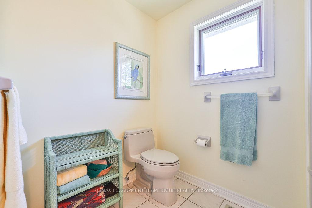 Photo 26 of 46 Somerset Drive, Norfolk, Port Dover — HOMEH