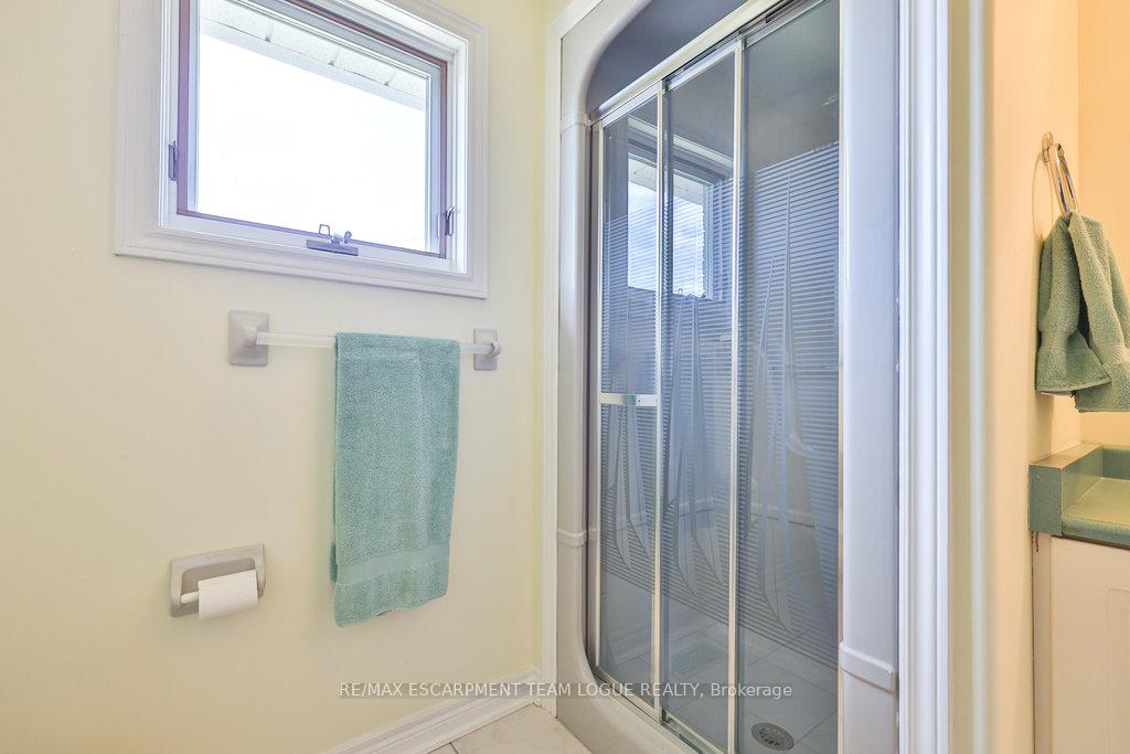 Photo 27 of 46 Somerset Drive, Norfolk, Port Dover — HOMEH