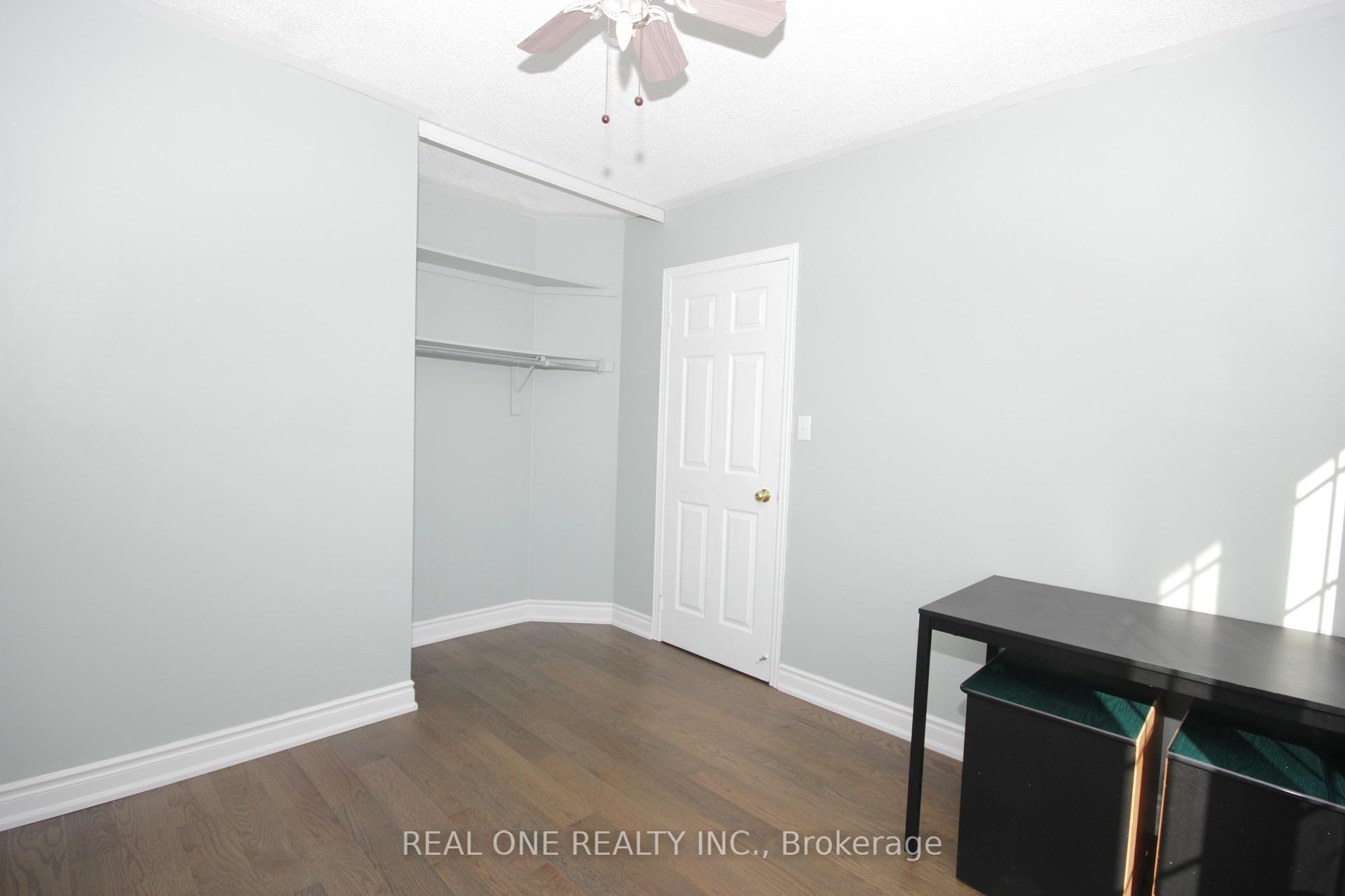 Photo 15 of 1145 Timberland Crescent, Oshawa, Pinecrest — HOMEH