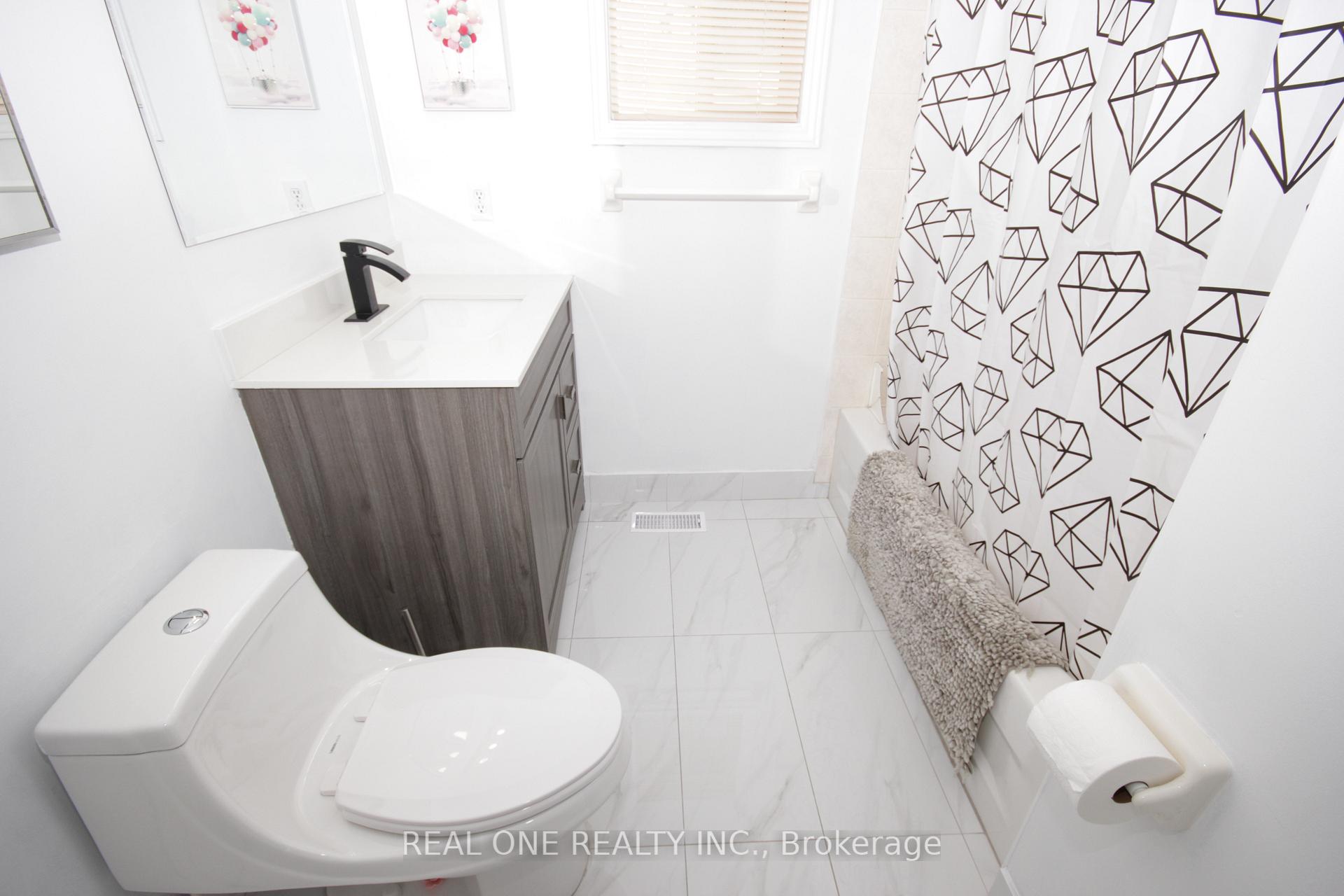 Photo 20 of 1145 Timberland Crescent, Oshawa, Pinecrest — HOMEH