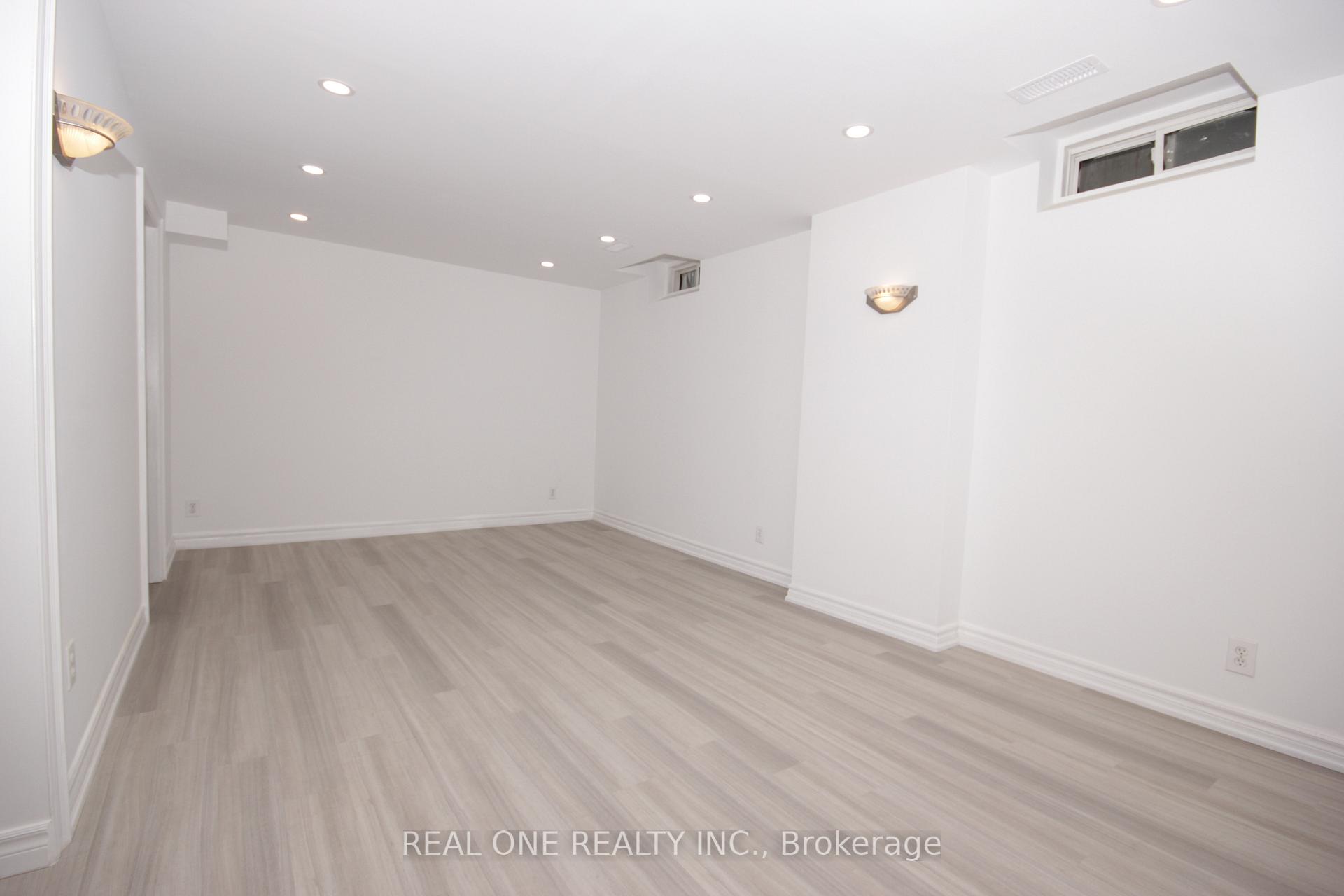 Photo 21 of 1145 Timberland Crescent, Oshawa, Pinecrest — HOMEH