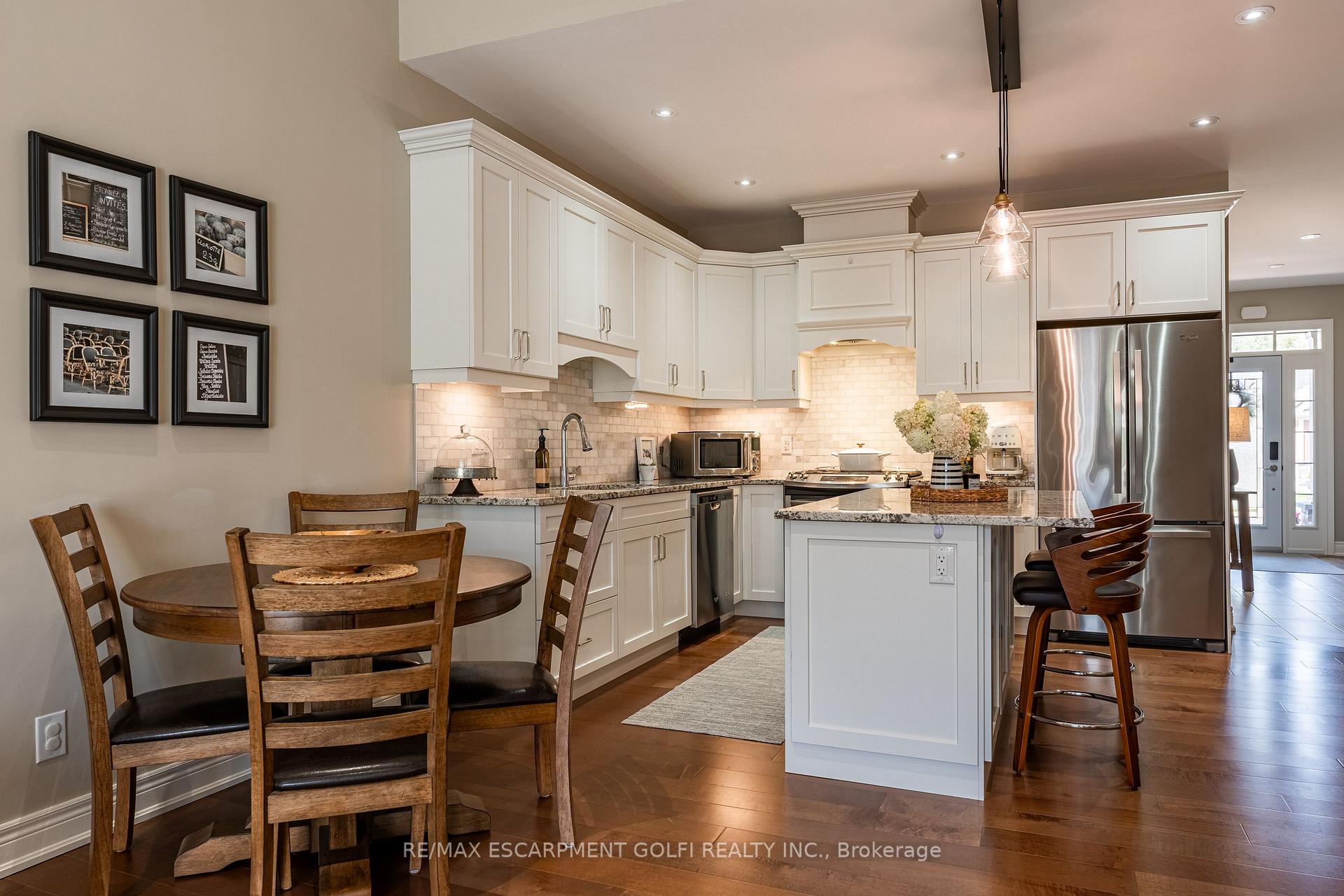 Photo 8 of 74 Willson Crossing, Pelham, Fonthill — HOMEH