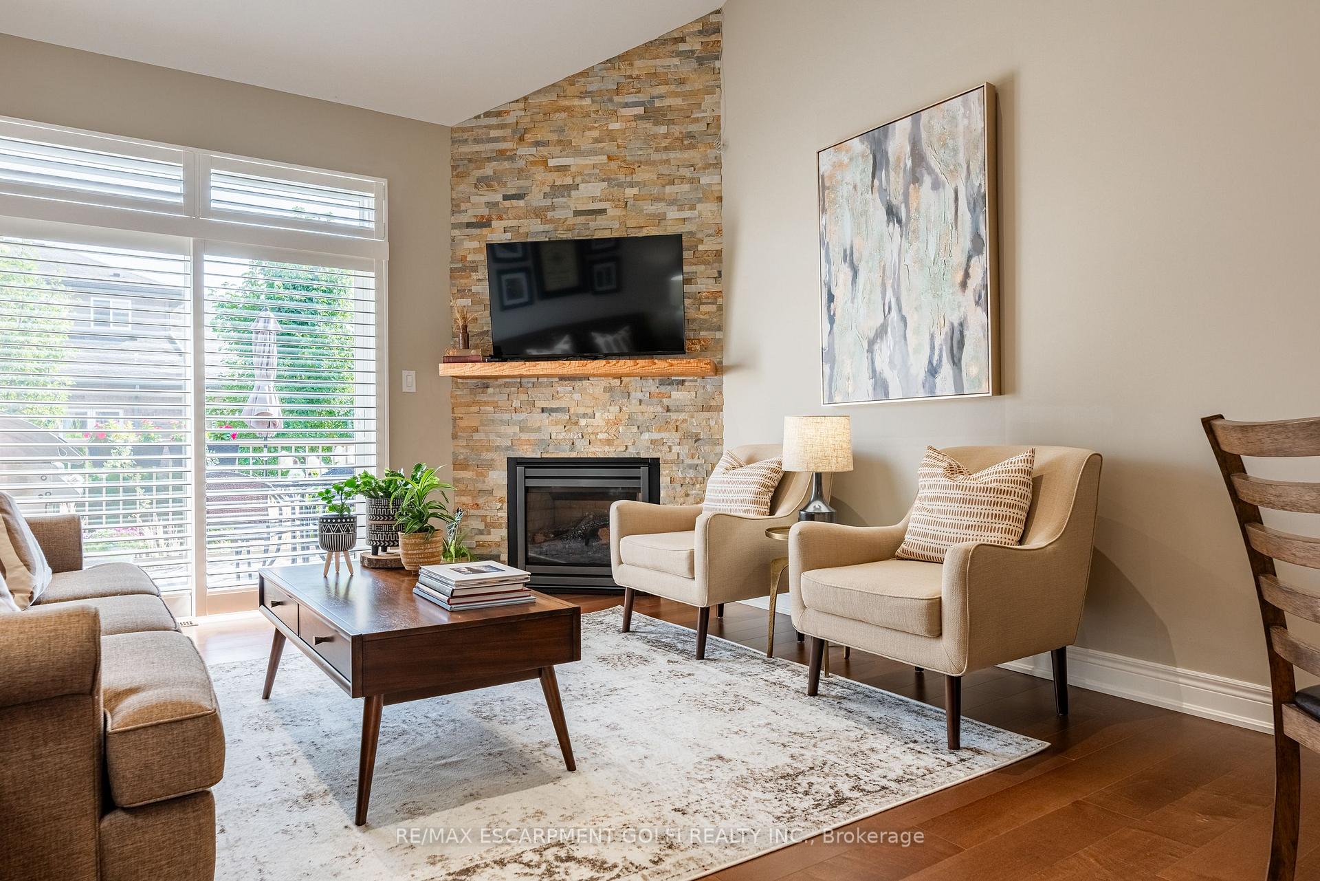 Photo 16 of 74 Willson Crossing, Pelham, Fonthill — HOMEH