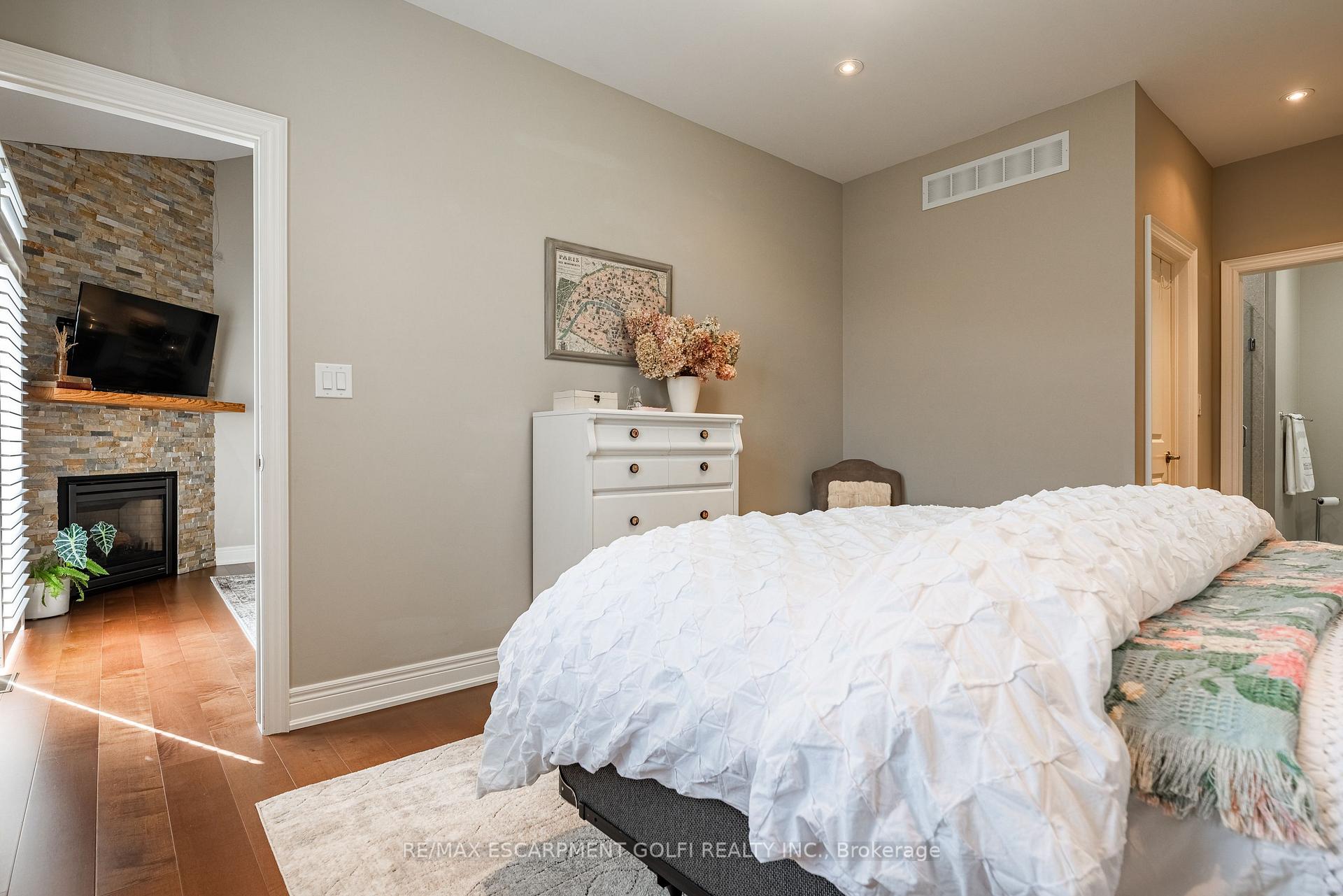 Photo 19 of 74 Willson Crossing, Pelham, Fonthill — HOMEH