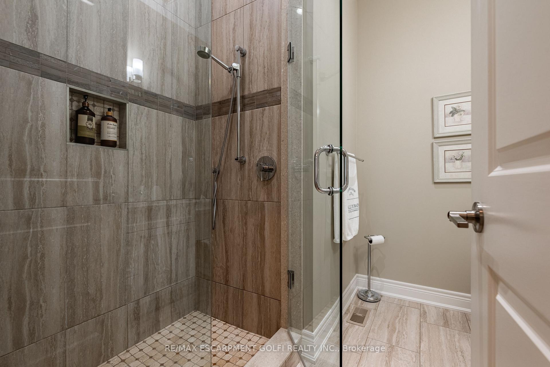 Photo 20 of 74 Willson Crossing, Pelham, Fonthill — HOMEH