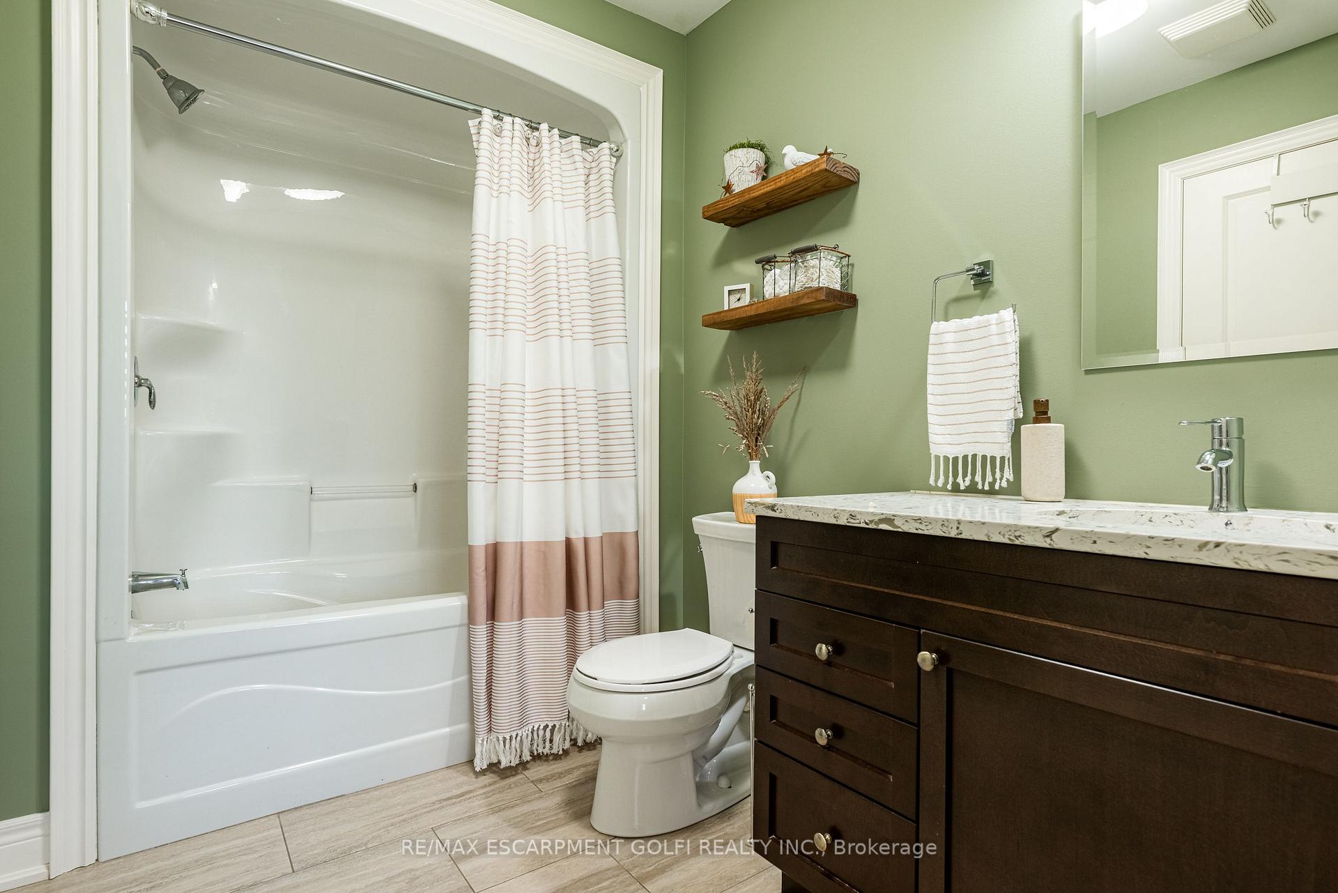 Photo 27 of 74 Willson Crossing, Pelham, Fonthill — HOMEH