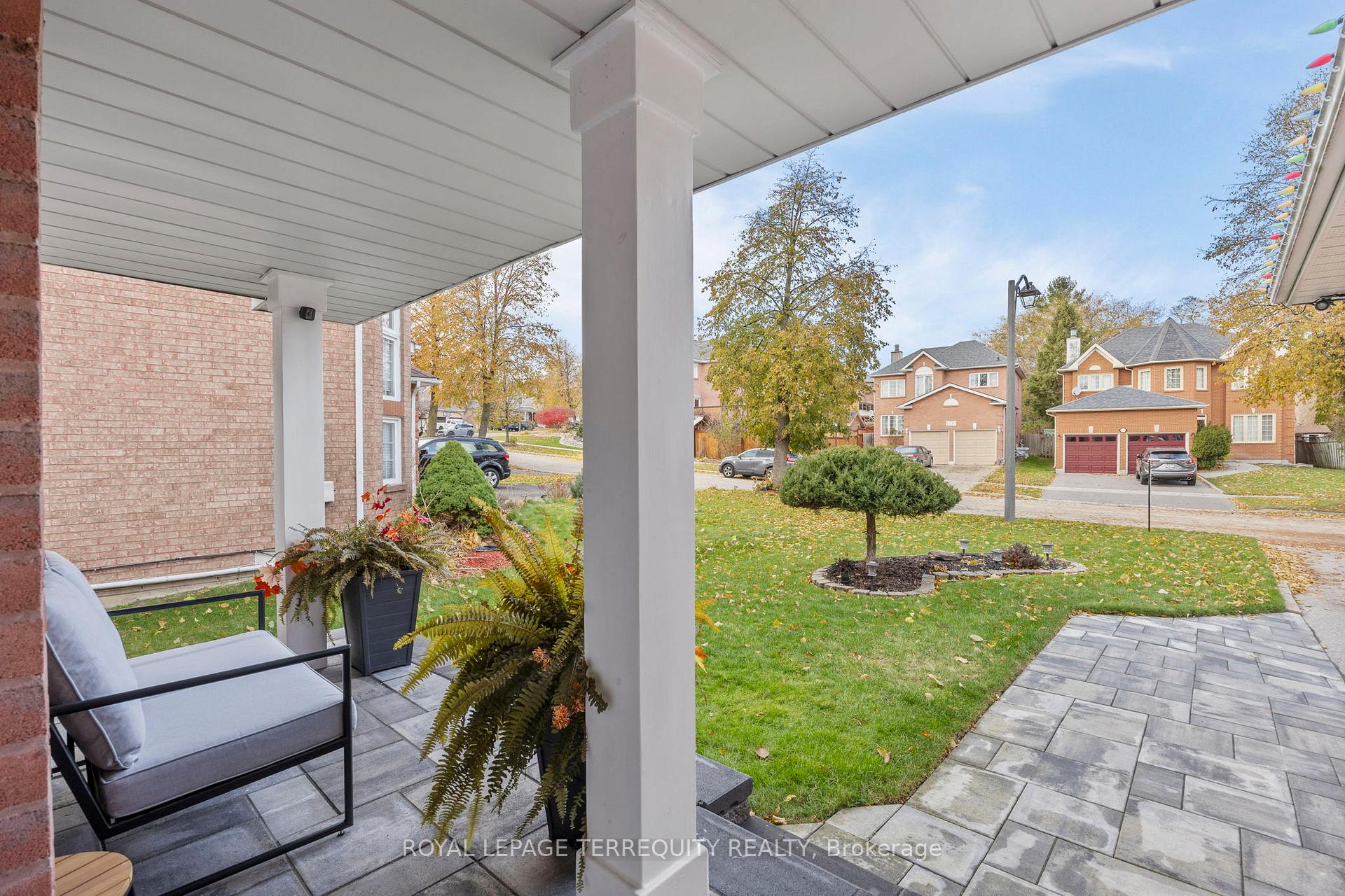 Photo 6 of 1080 Wildrose Crescent, Pickering, Liverpool — HOMEH