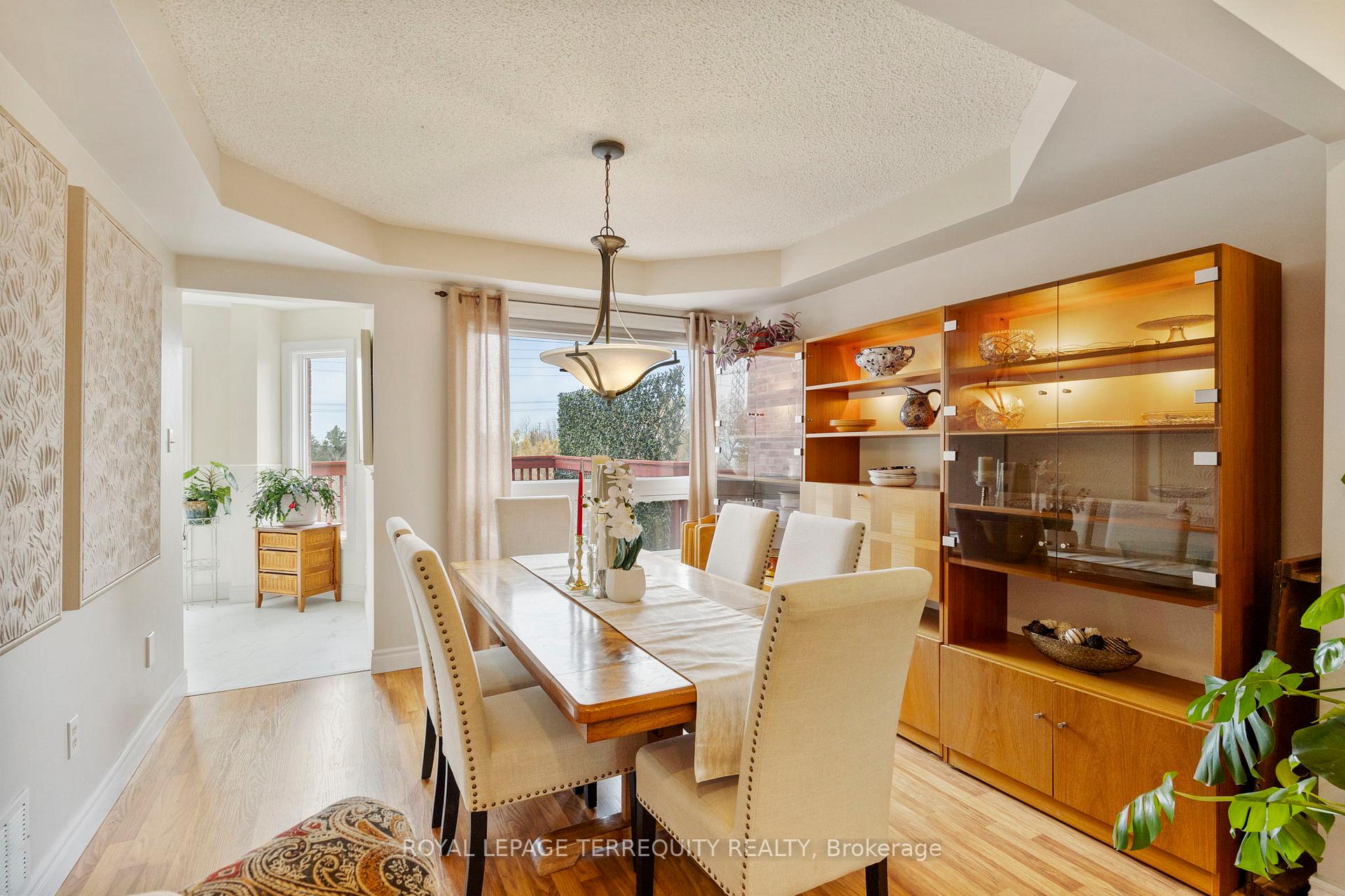 Photo 12 of 1080 Wildrose Crescent, Pickering, Liverpool — HOMEH
