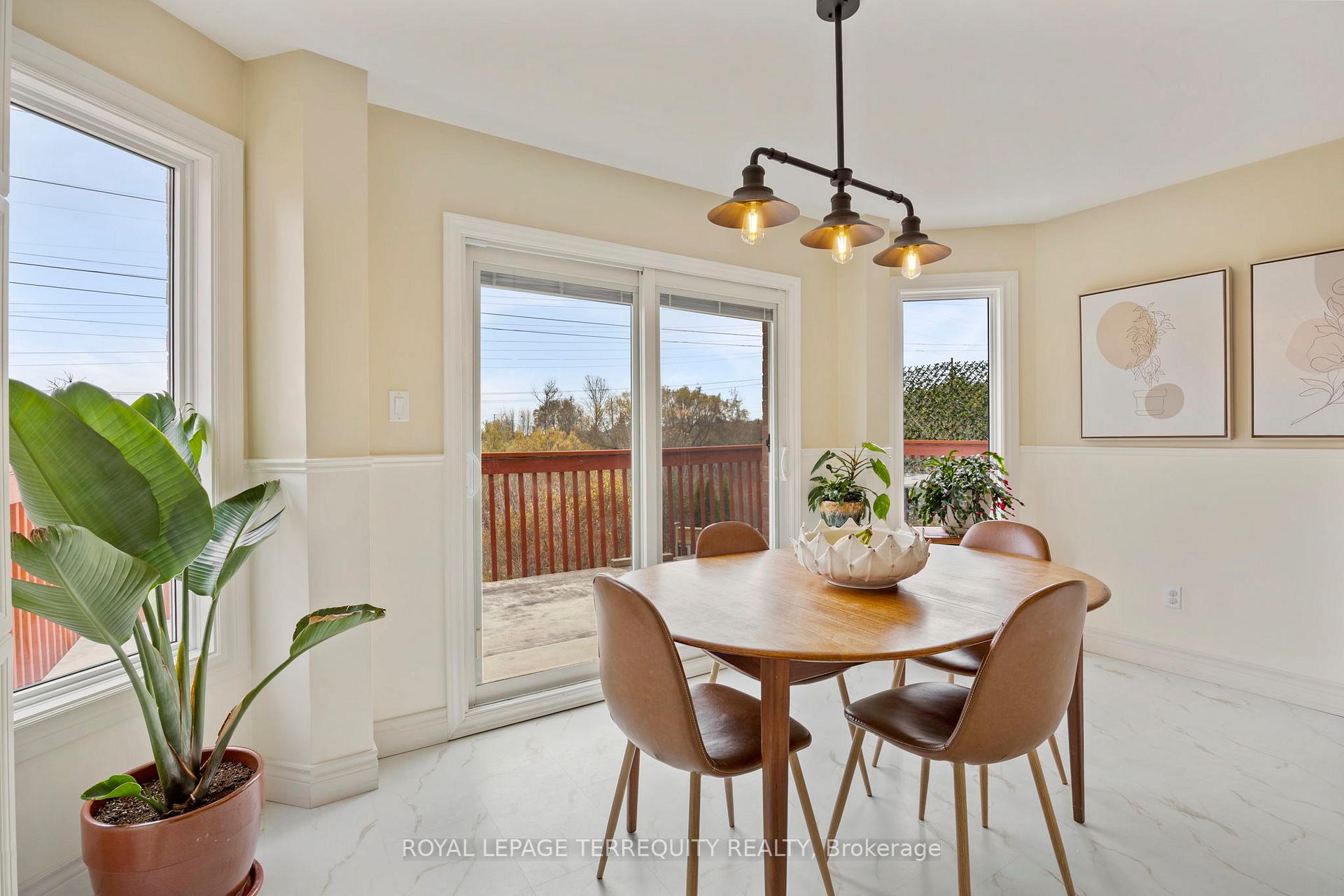 Photo 19 of 1080 Wildrose Crescent, Pickering, Liverpool — HOMEH