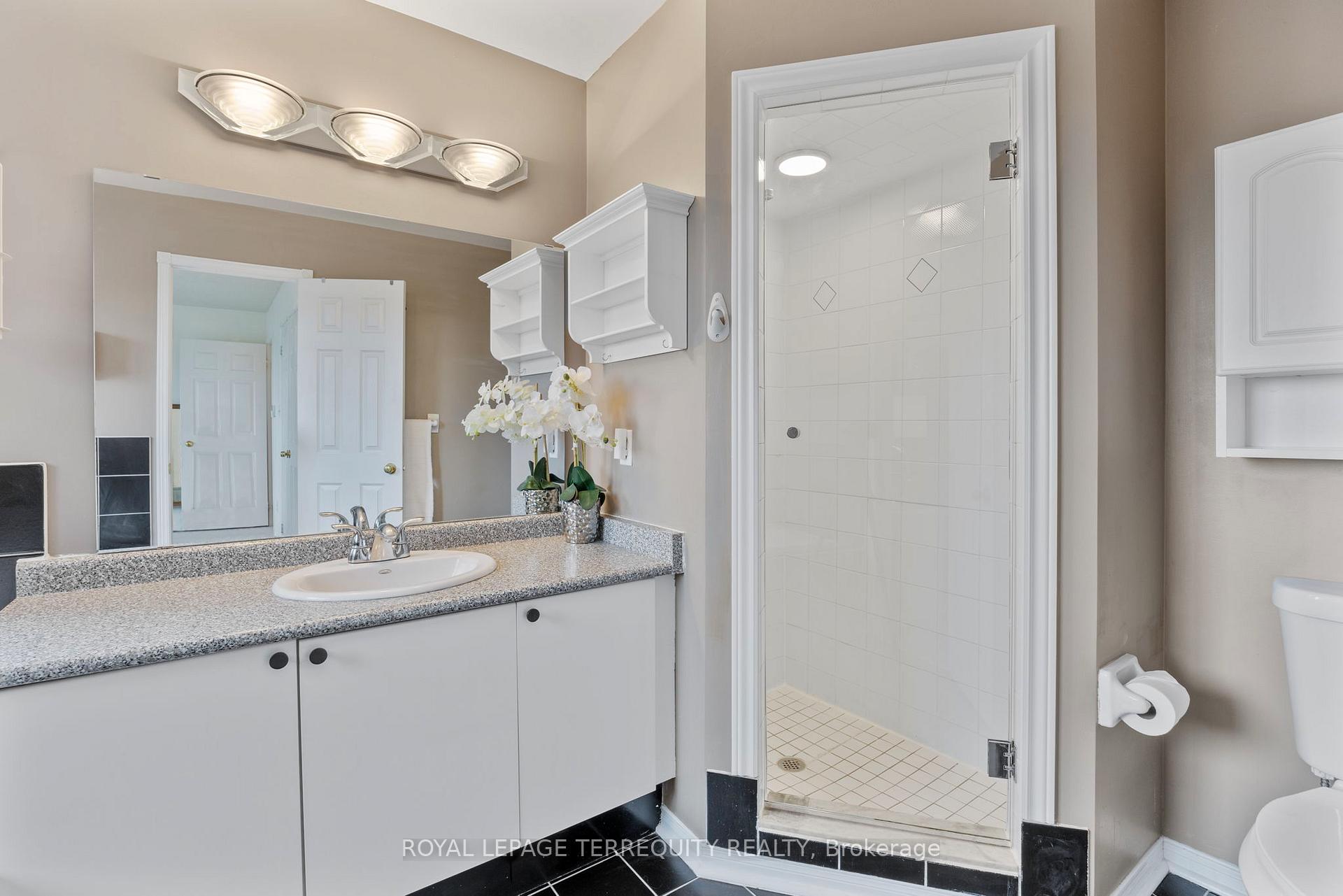 Photo 25 of 1080 Wildrose Crescent, Pickering, Liverpool — HOMEH