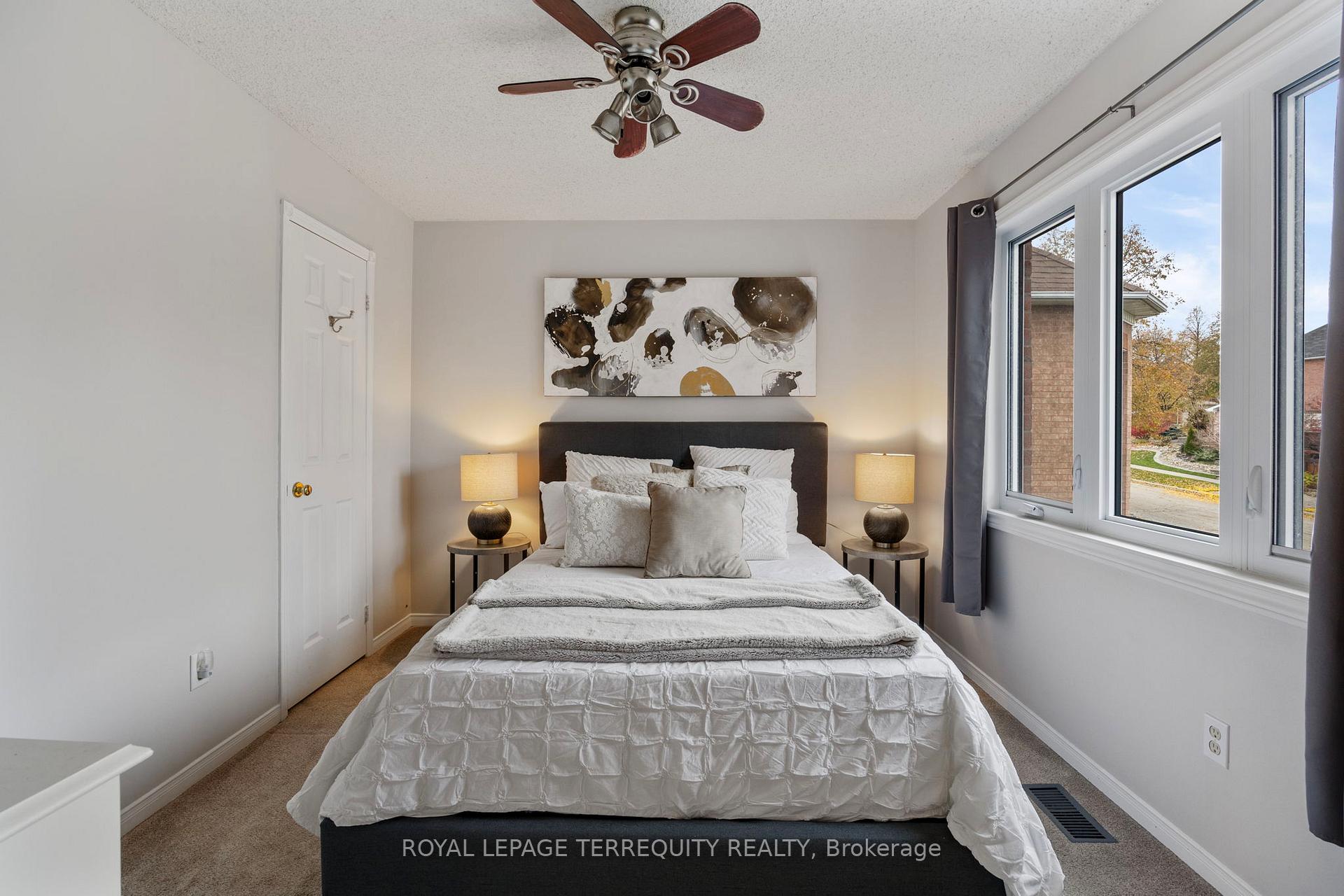 Photo 27 of 1080 Wildrose Crescent, Pickering, Liverpool — HOMEH
