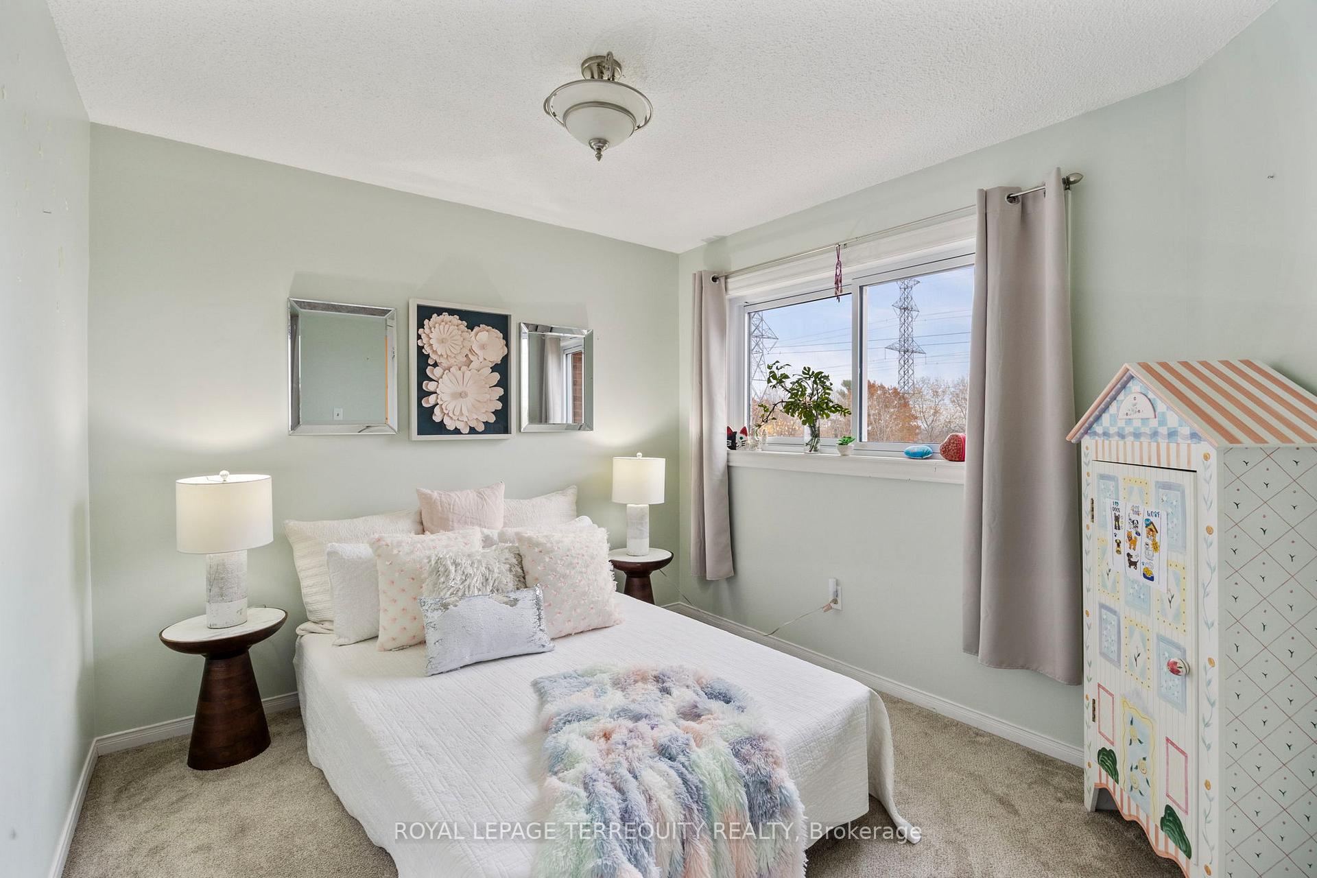 Photo 28 of 1080 Wildrose Crescent, Pickering, Liverpool — HOMEH