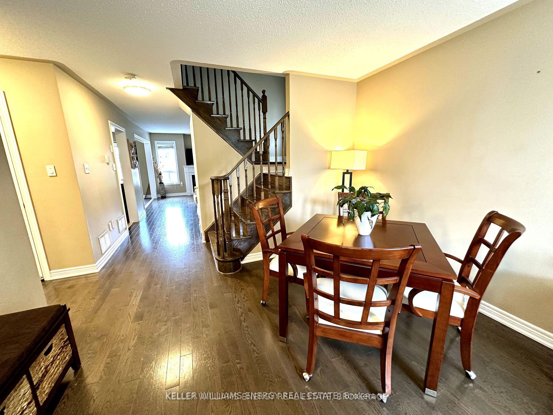 Photo 3 of 1733 Yardley Street, Oshawa, Taunton — HOMEH