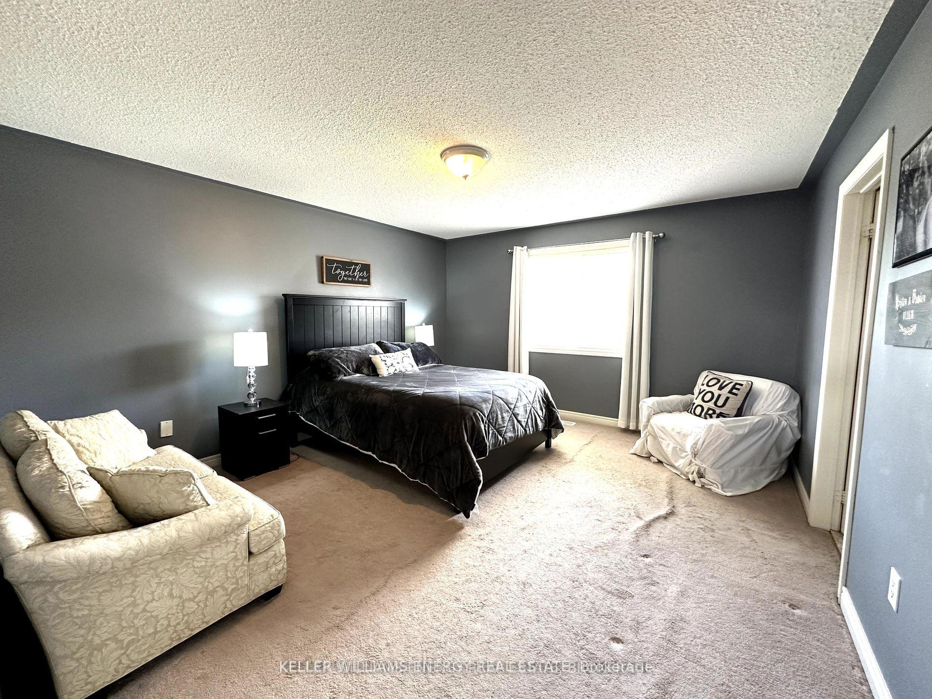 Photo 9 of 1733 Yardley Street, Oshawa, Taunton — HOMEH