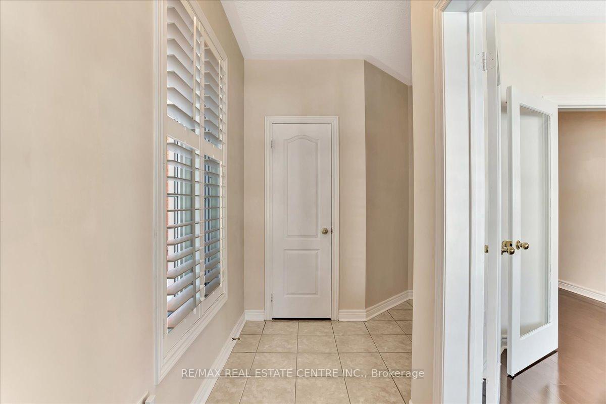 Photo 3 of 244 Quinlan Court, Milton, Scott — HOMEH
