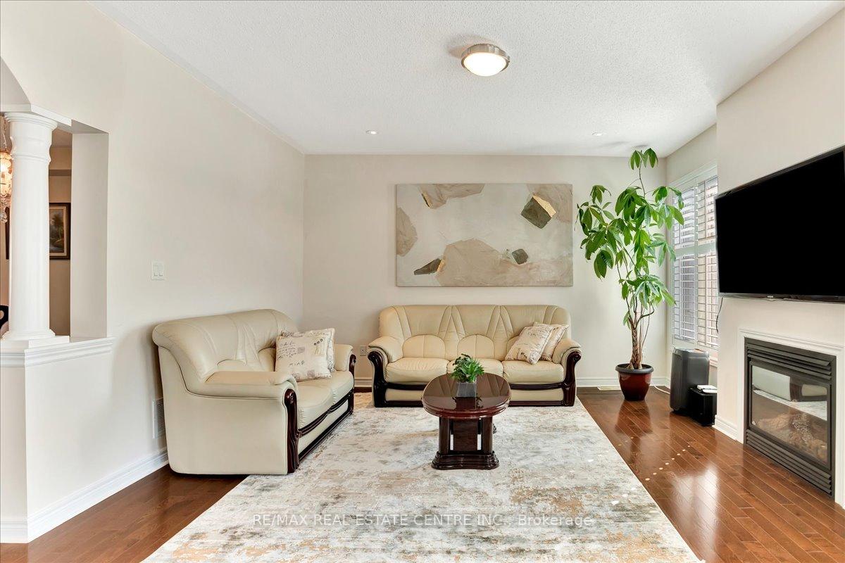Photo 9 of 244 Quinlan Court, Milton, Scott — HOMEH
