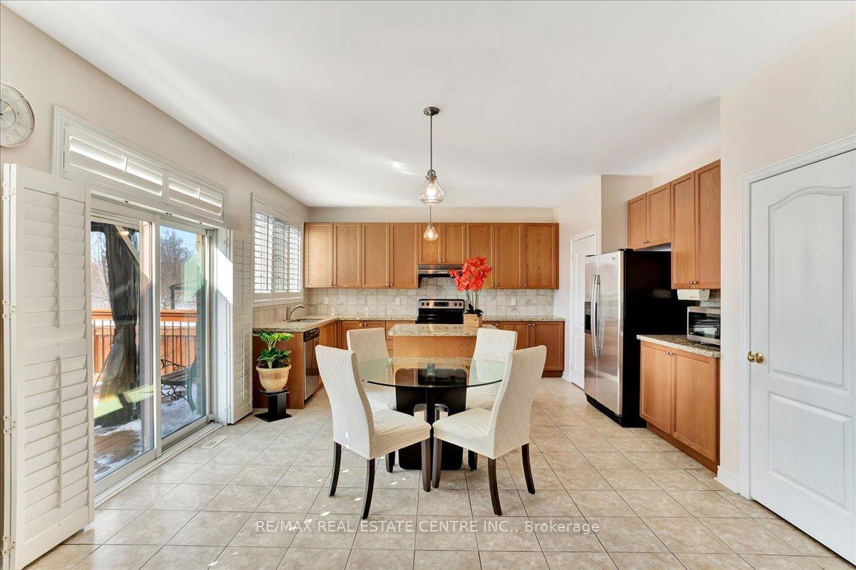 Photo 11 of 244 Quinlan Court, Milton, Scott — HOMEH