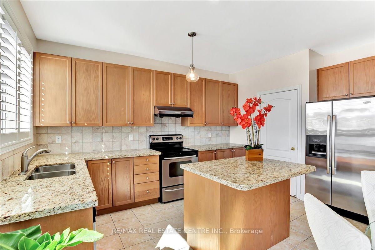 Photo 12 of 244 Quinlan Court, Milton, Scott — HOMEH