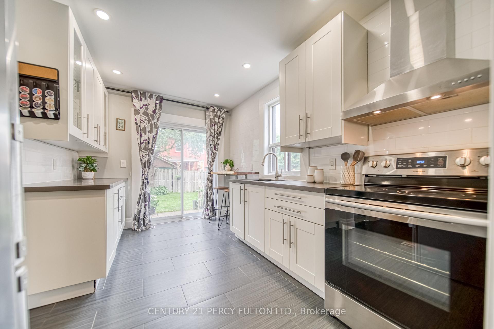 Photo 8 of 180 Bruce Street, Oshawa, Central — HOMEH