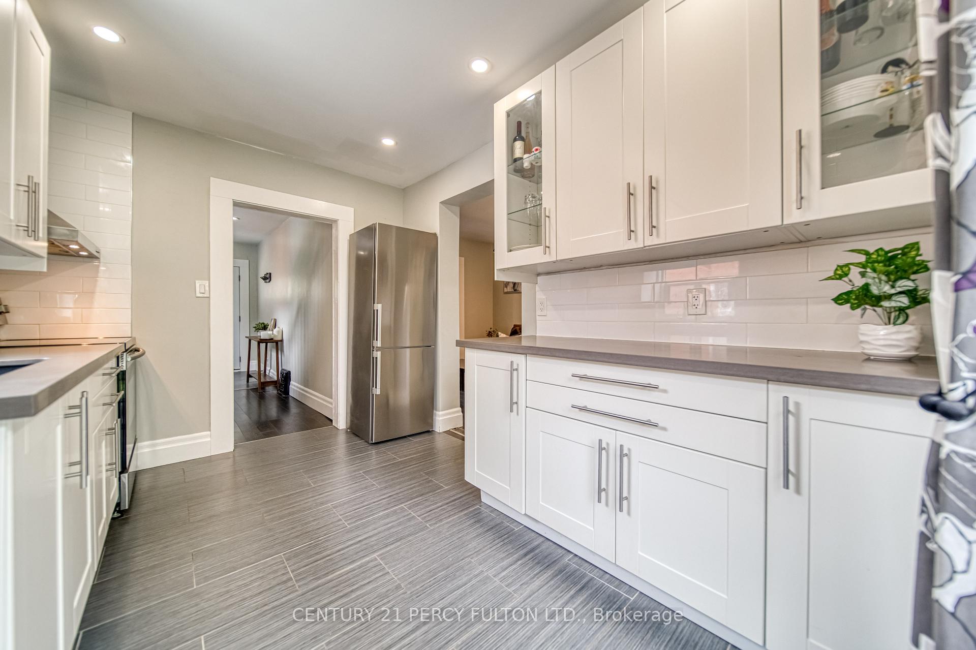 Photo 10 of 180 Bruce Street, Oshawa, Central — HOMEH