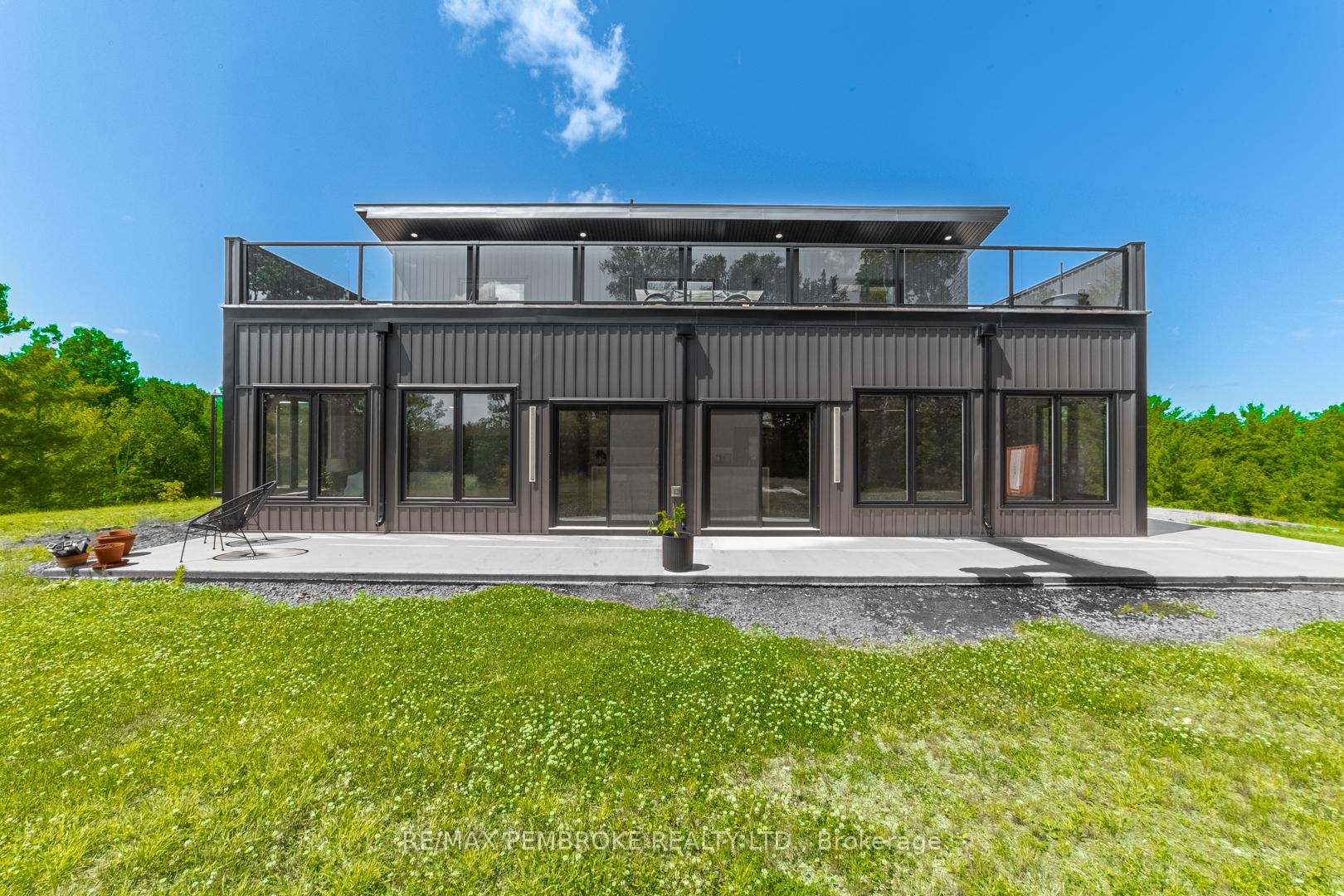 Front of 102 Rantz Road