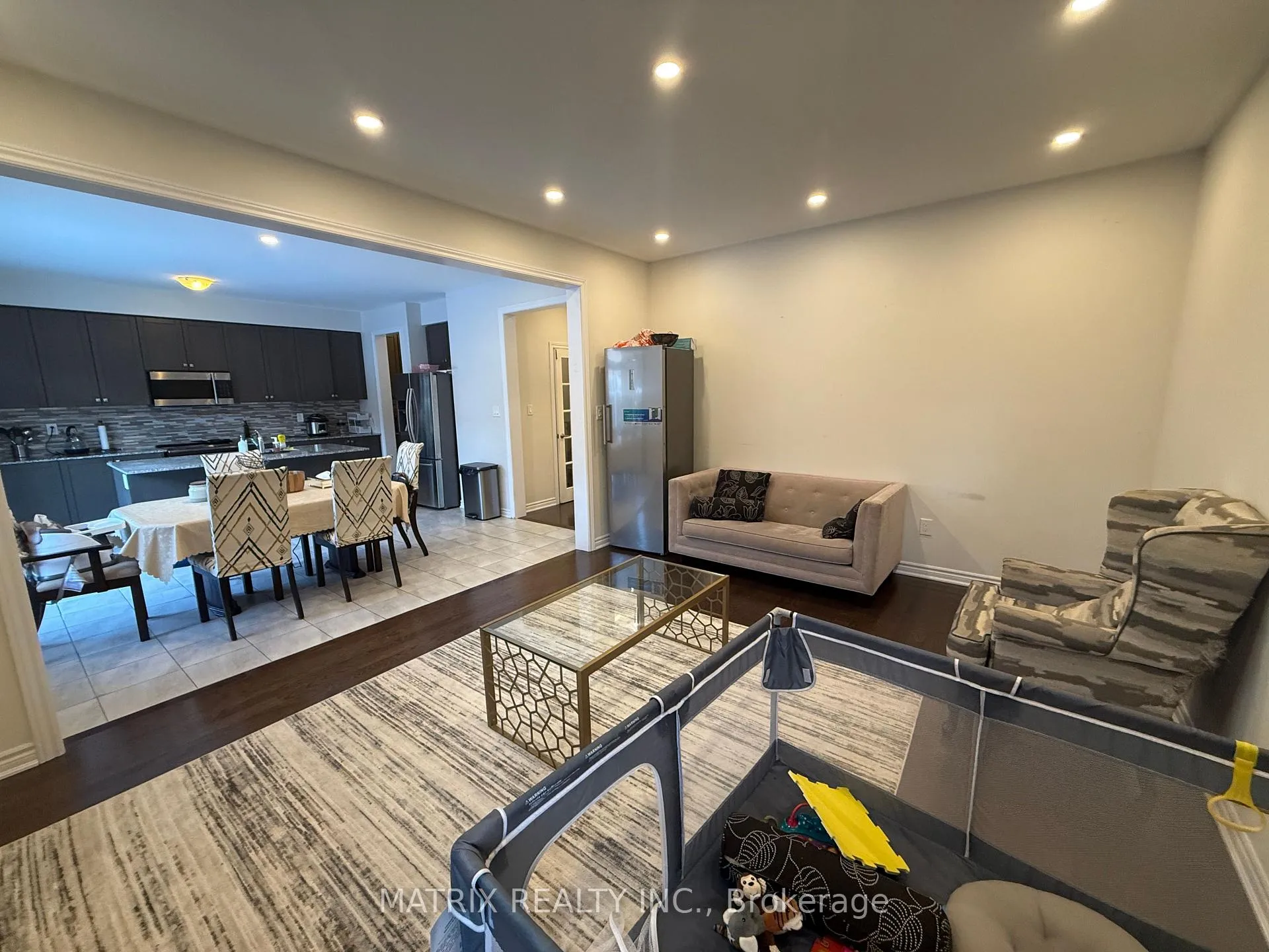 Photo 24 of 2140 Saffron Drive, Pickering, Brock Ridge — HOMEH