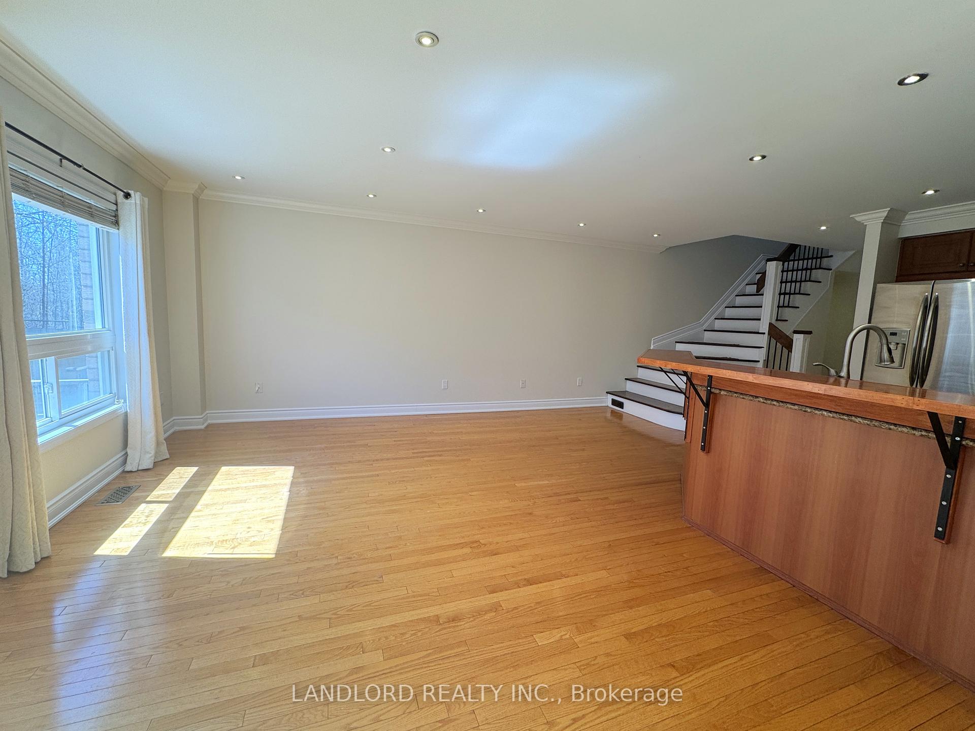 Photo 5 of Unit 33, 620 Ferguson Drive, Milton, Beaty — HOMEH