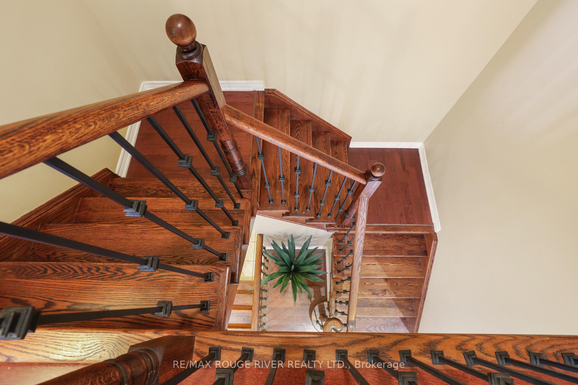 Photo 18 of 1932 Treetop Way, Pickering, Highbush — HOMEH