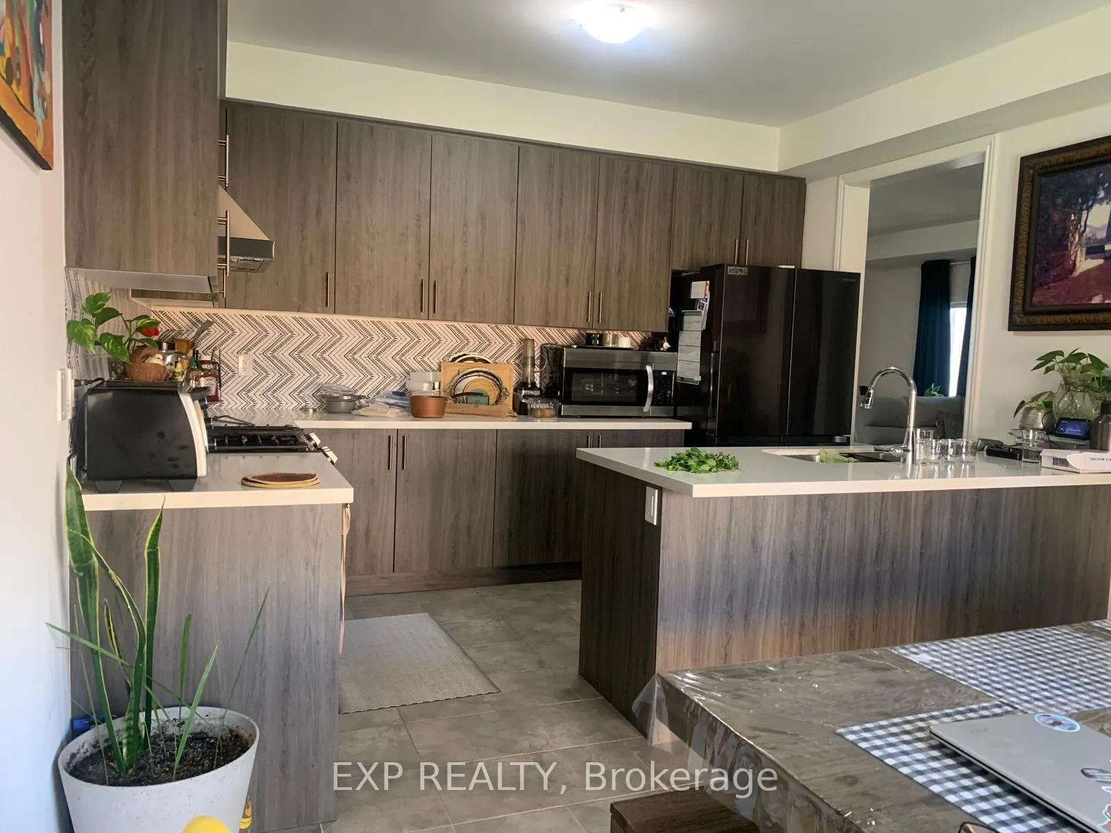 Photo 6 of 253 Fleetwood Drive, Oshawa, Eastdale — HOMEH