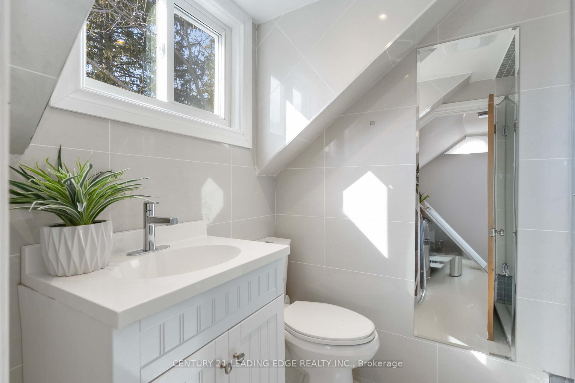 Photo 26 of 1742 Lane Street, Pickering, Rural Pickering — HOMEH