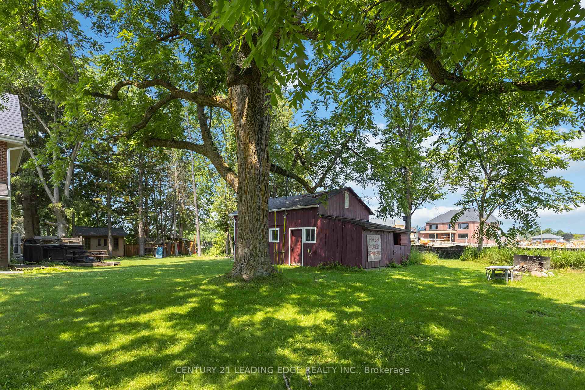 Photo 33 of 1742 Lane Street, Pickering, Rural Pickering — HOMEH