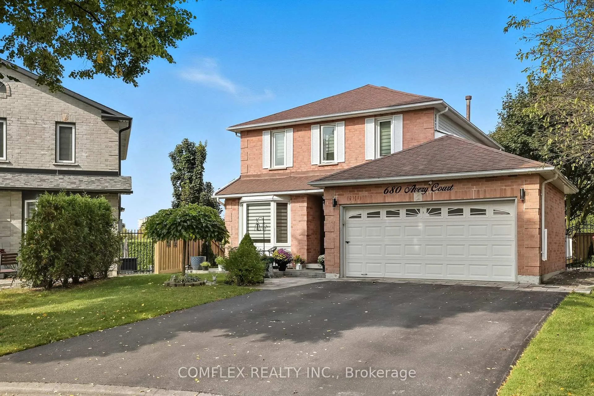 Photo 3 of 680 Avery Court, Oshawa, Pinecrest — HOMEH