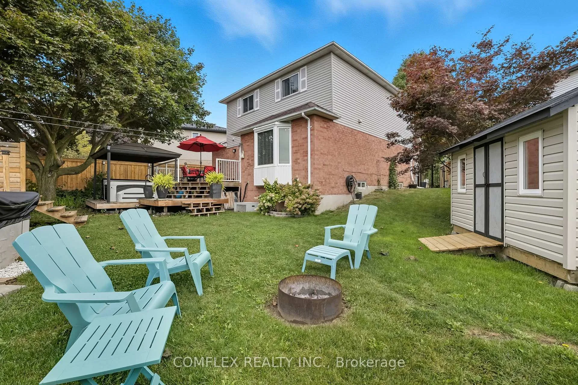 Photo 5 of 680 Avery Court, Oshawa, Pinecrest — HOMEH