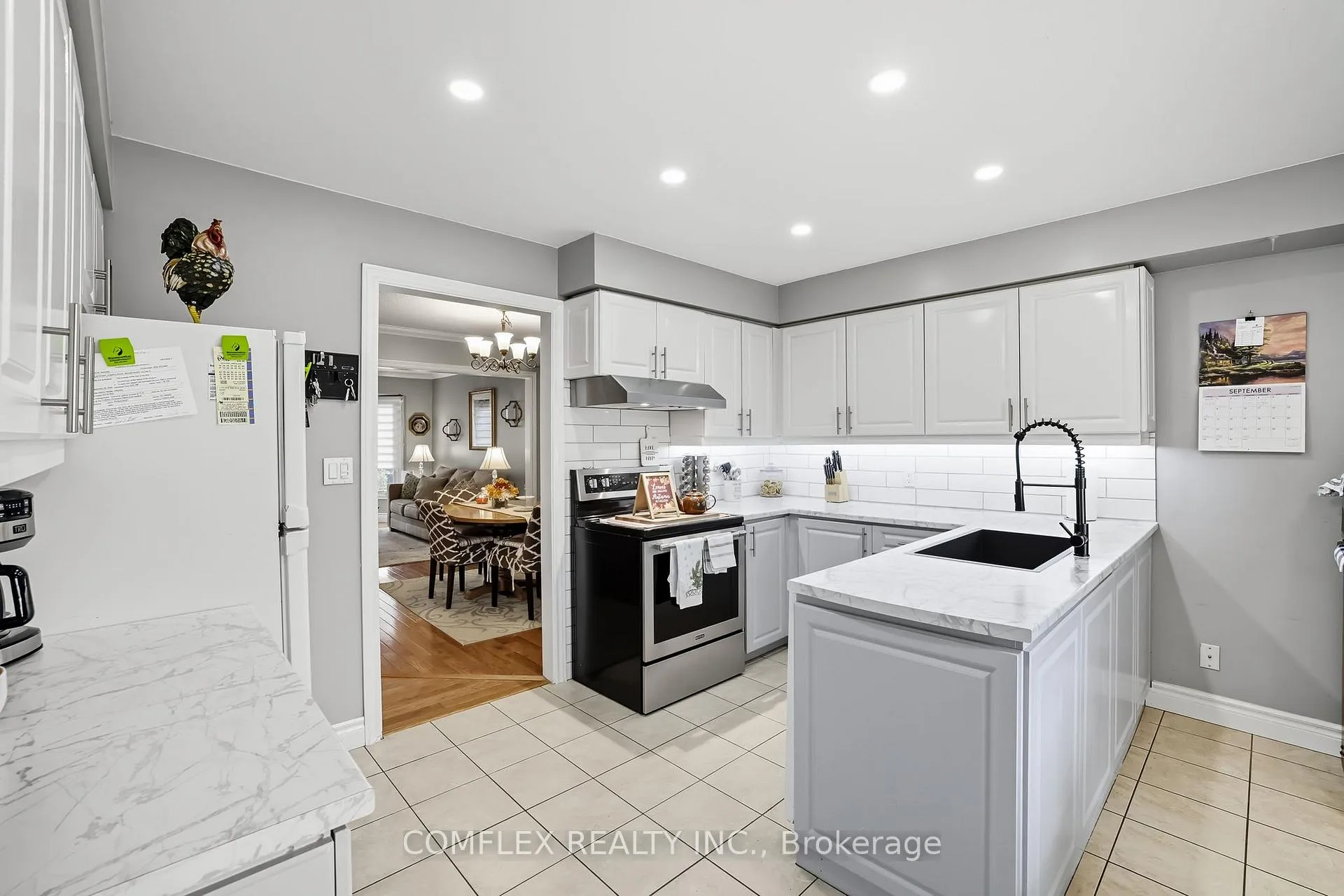 Photo 14 of 680 Avery Court, Oshawa, Pinecrest — HOMEH