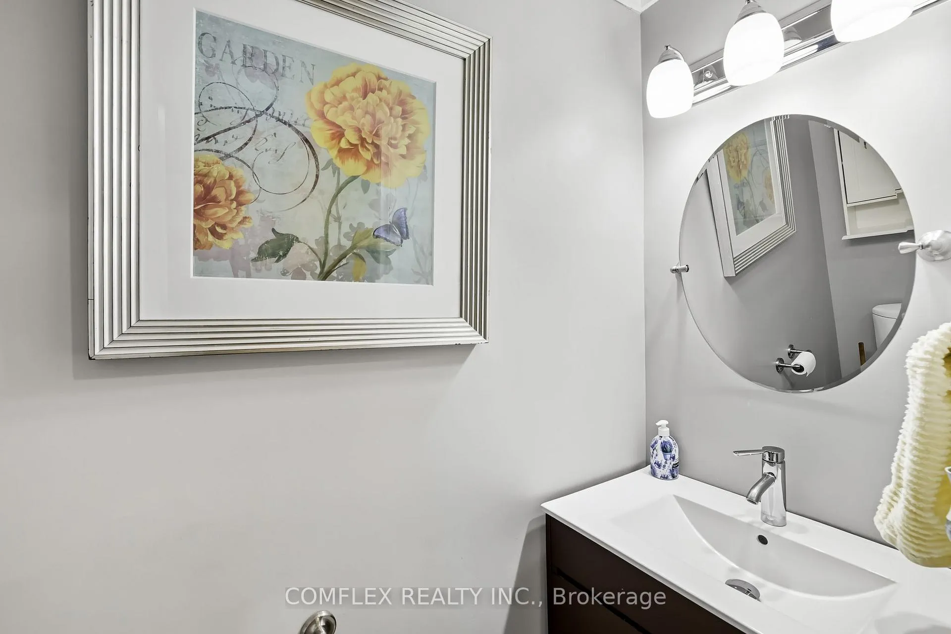 Photo 24 of 680 Avery Court, Oshawa, Pinecrest — HOMEH